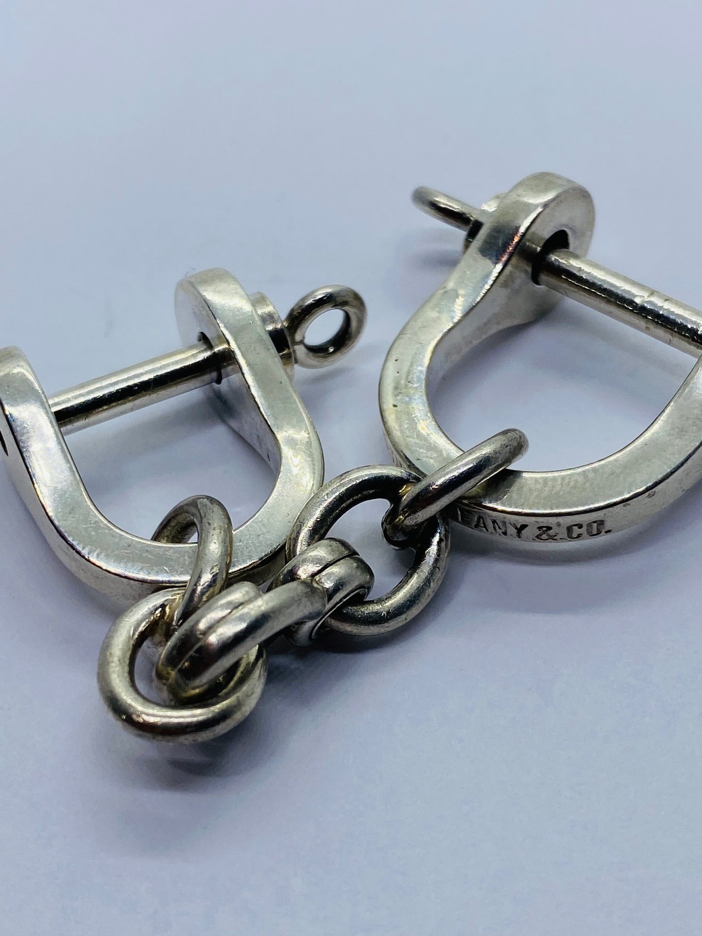 Tiffany & Co Silver Shackle Key Ring Keychain Rare Gift Love Statement Pouch Box