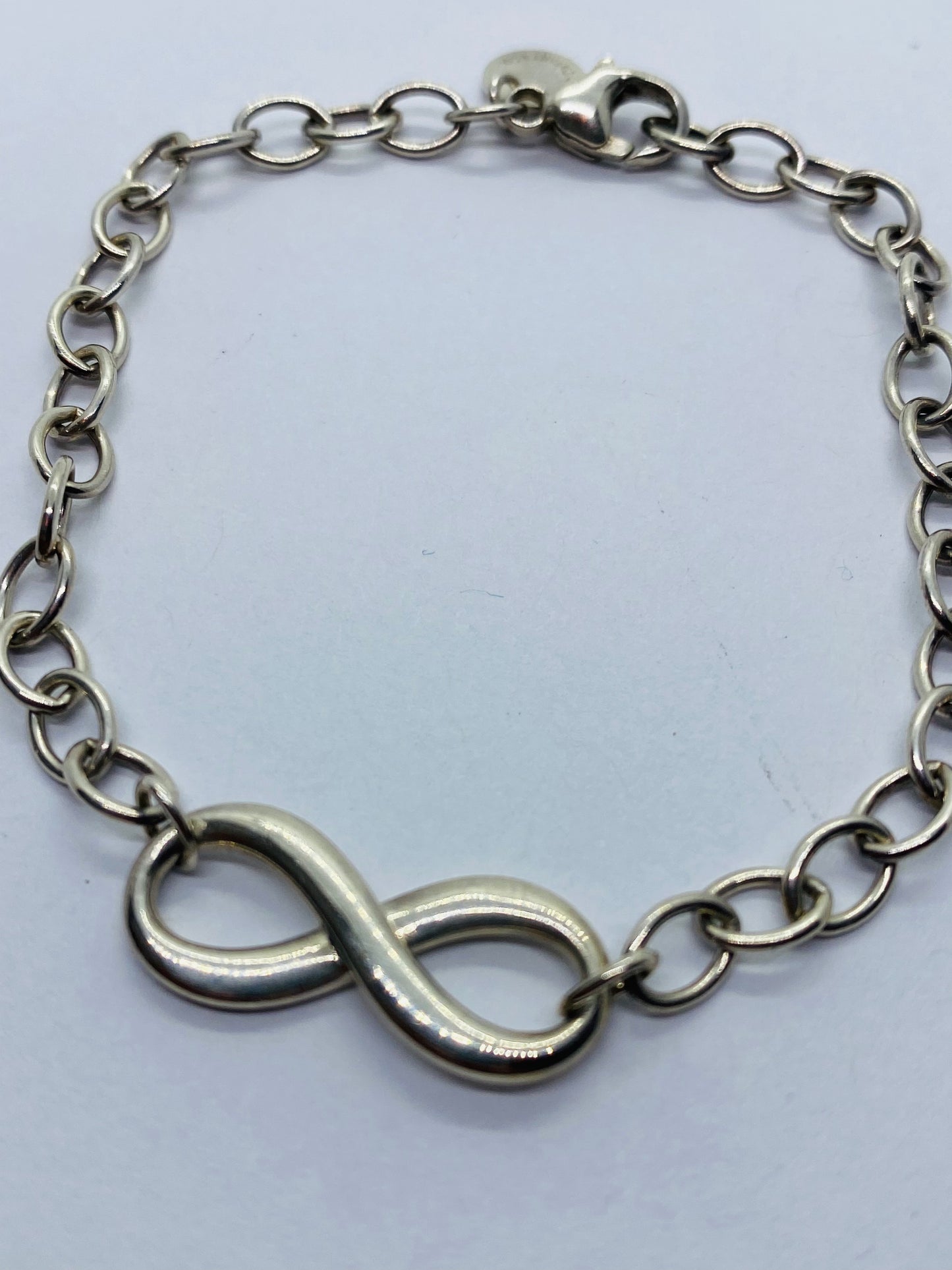 Tiffany & Co. 925 Silver Infinity Oval Link 7” Bracelet