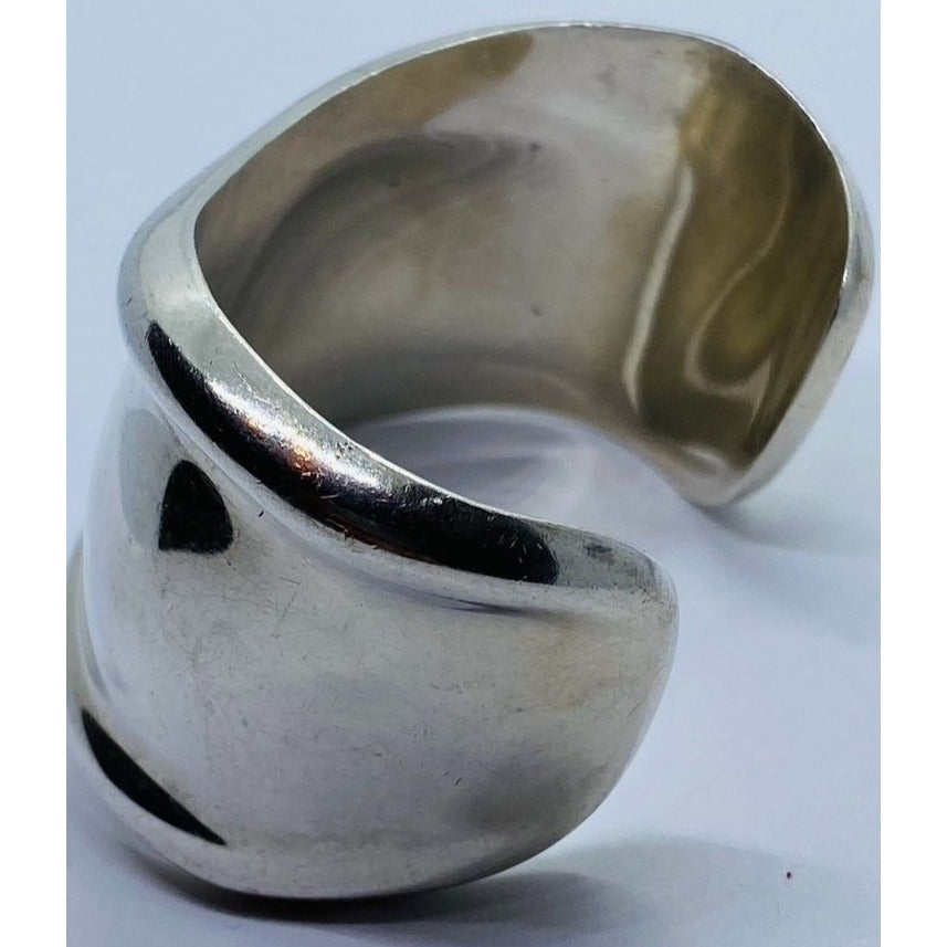 1978 Tiffany & Co 925 Sterling Silver Peretti Right Bone Cuff Motif Bracelet