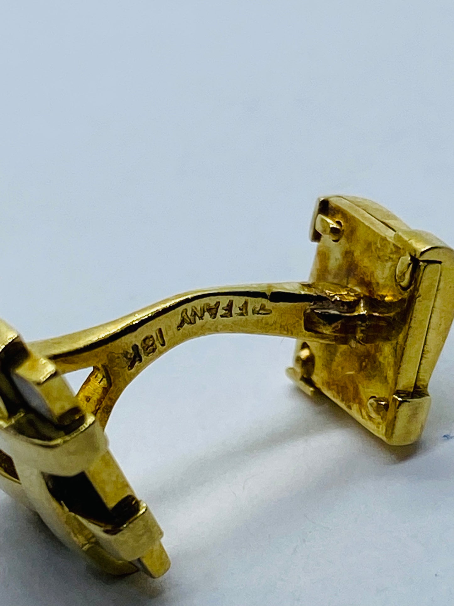 TIFFANY & CO. Schlumberger Yellow Gold Black White Enamel Cuff Links 18K Gold