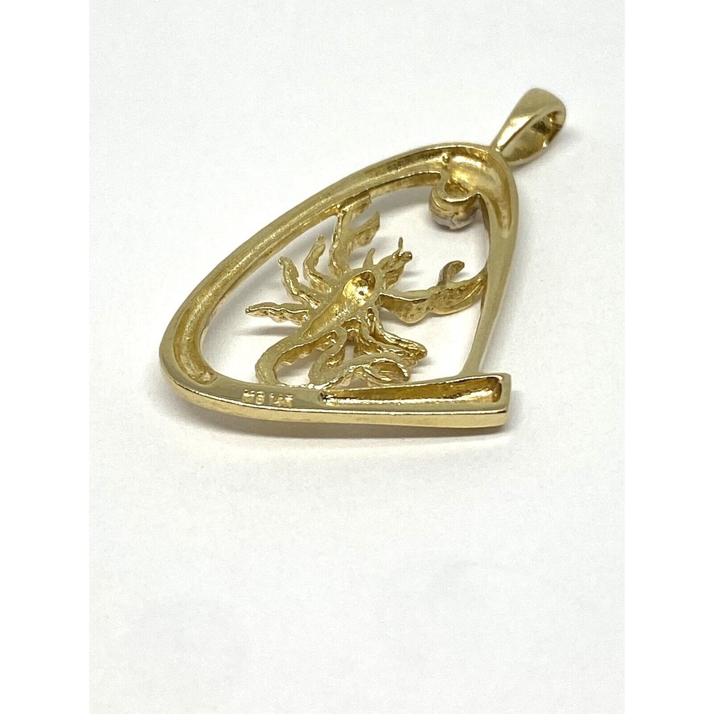 14K YELLOW GOLD DIAMOND SCORPION PENDANT 28mm x 15mm - 1.6 Gram