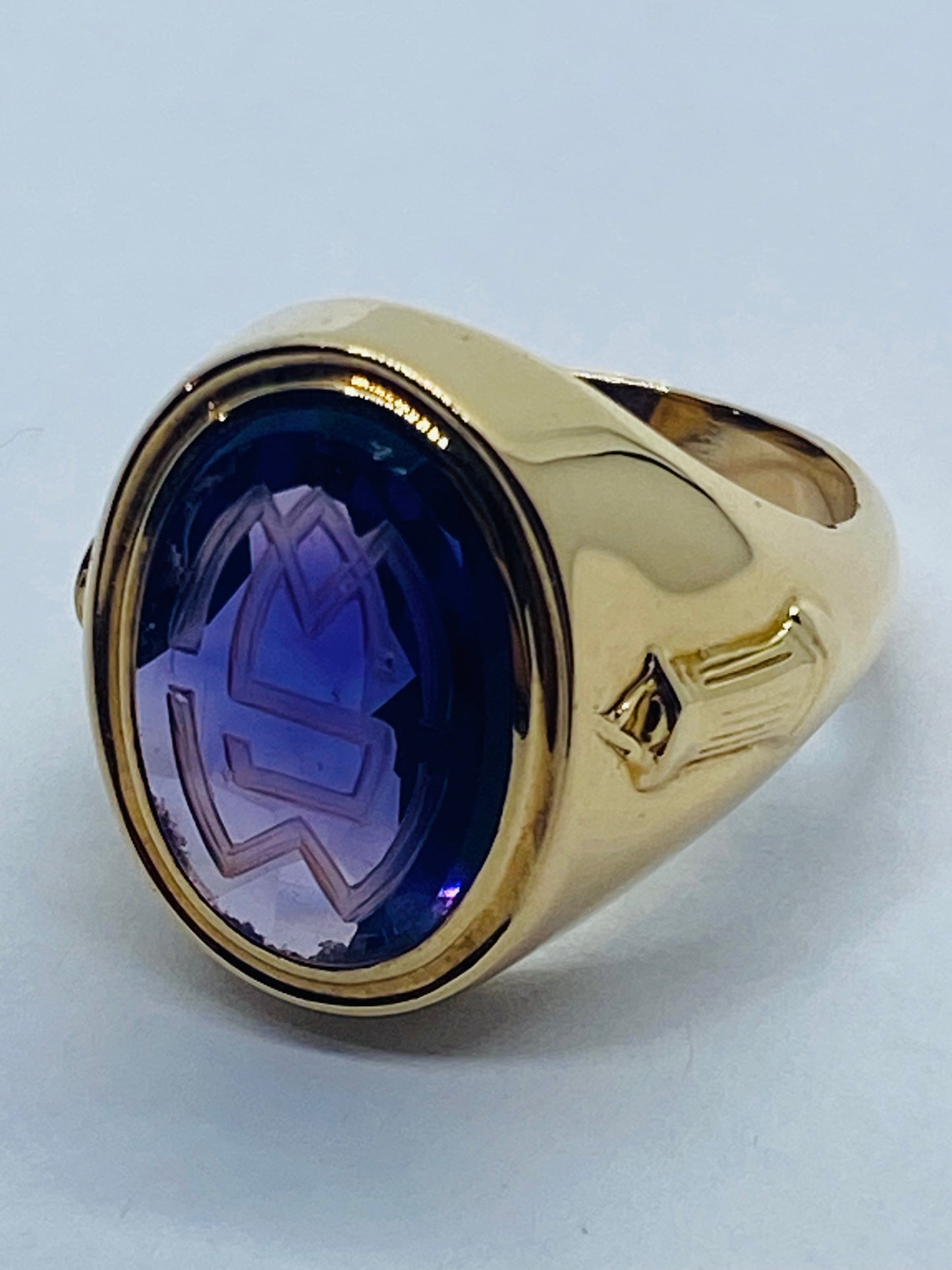 Ethel Walker School Class Ring Tiffany & Co 14K Gold Amethyst Simsbury CT
