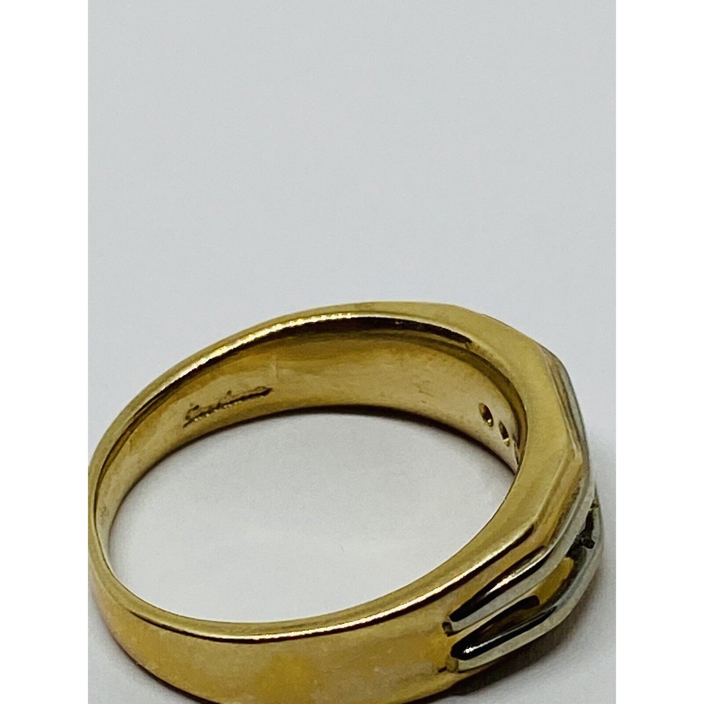 Beautiful Solid 14k White & Yellow Gold 5 Diamonds Men's Band .20CT 7.8 Grams