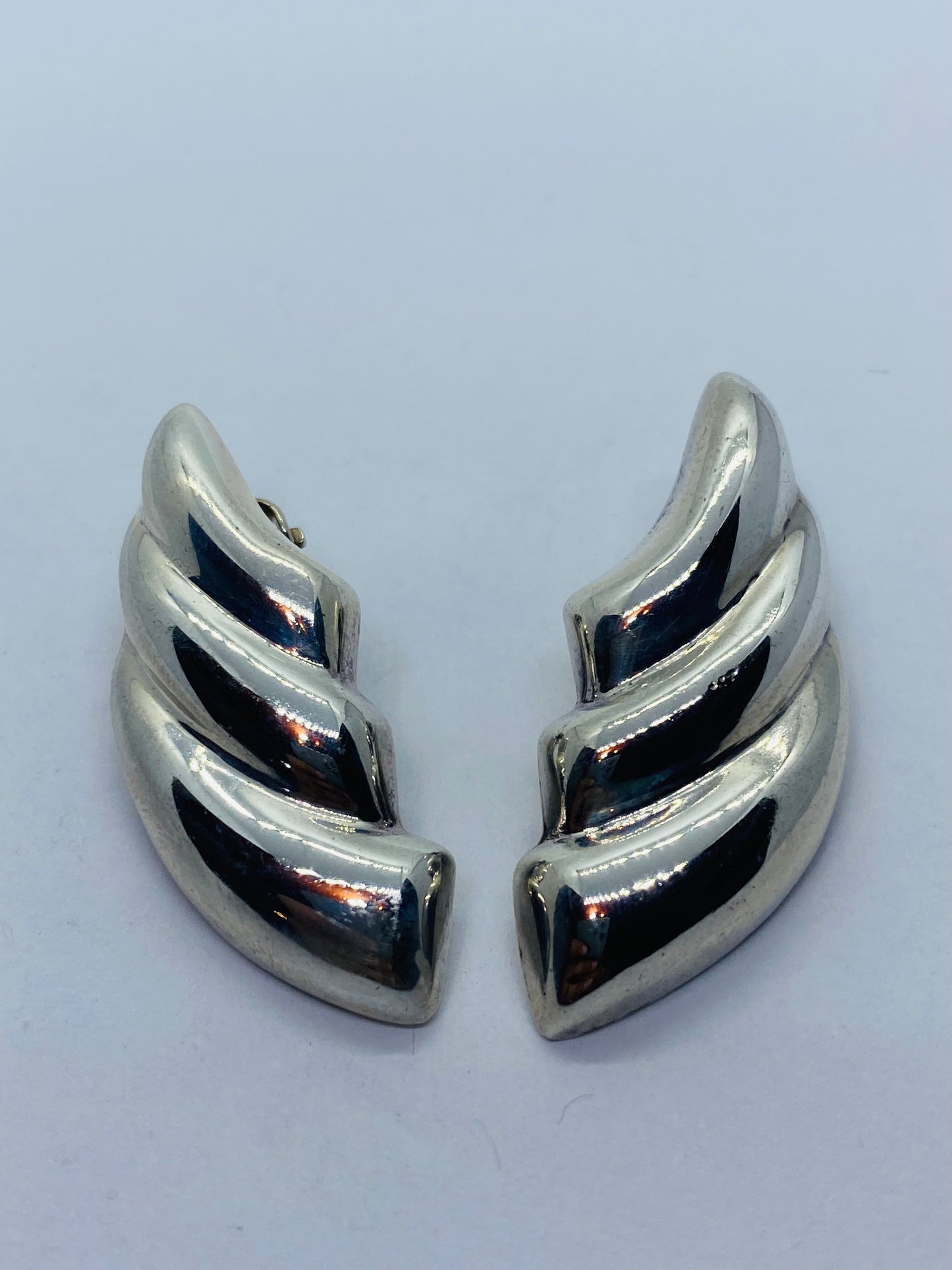 Tiffany & Co. 925 Sterling Waves or Wings Clip-On Earrings with T&Co Pouch 38MM