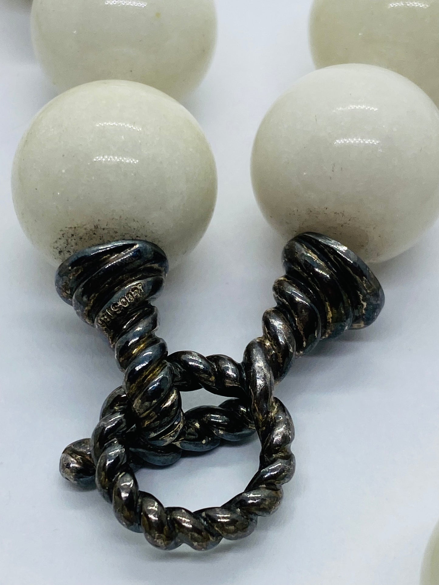 Rare Tiffany & Co. 925 Silver 18mm Bead White Dolomite 16.5” Necklace pouch Box