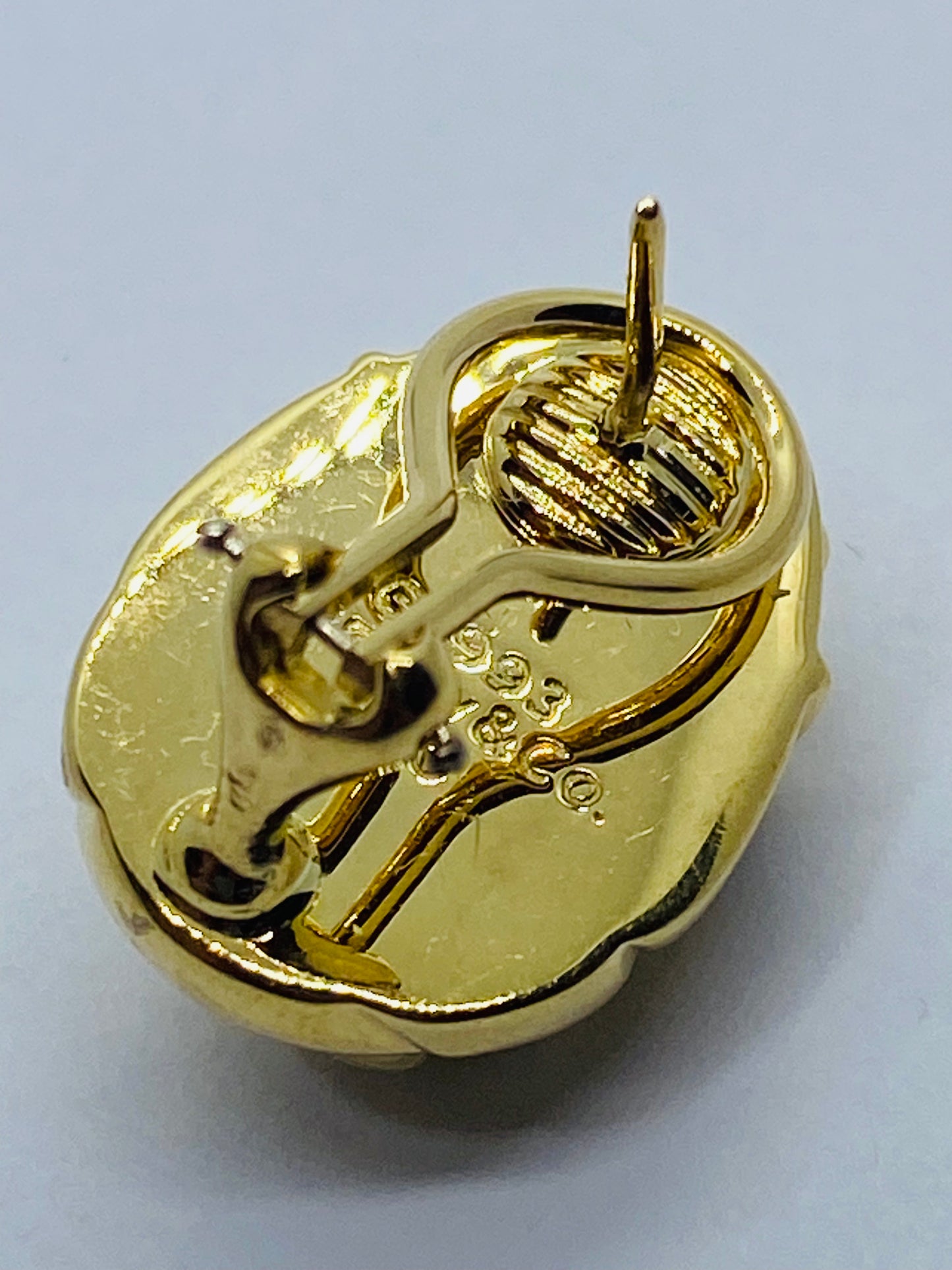 Tiffany Scarab Beetle large 18k Gold Earring. One only. Authentic.