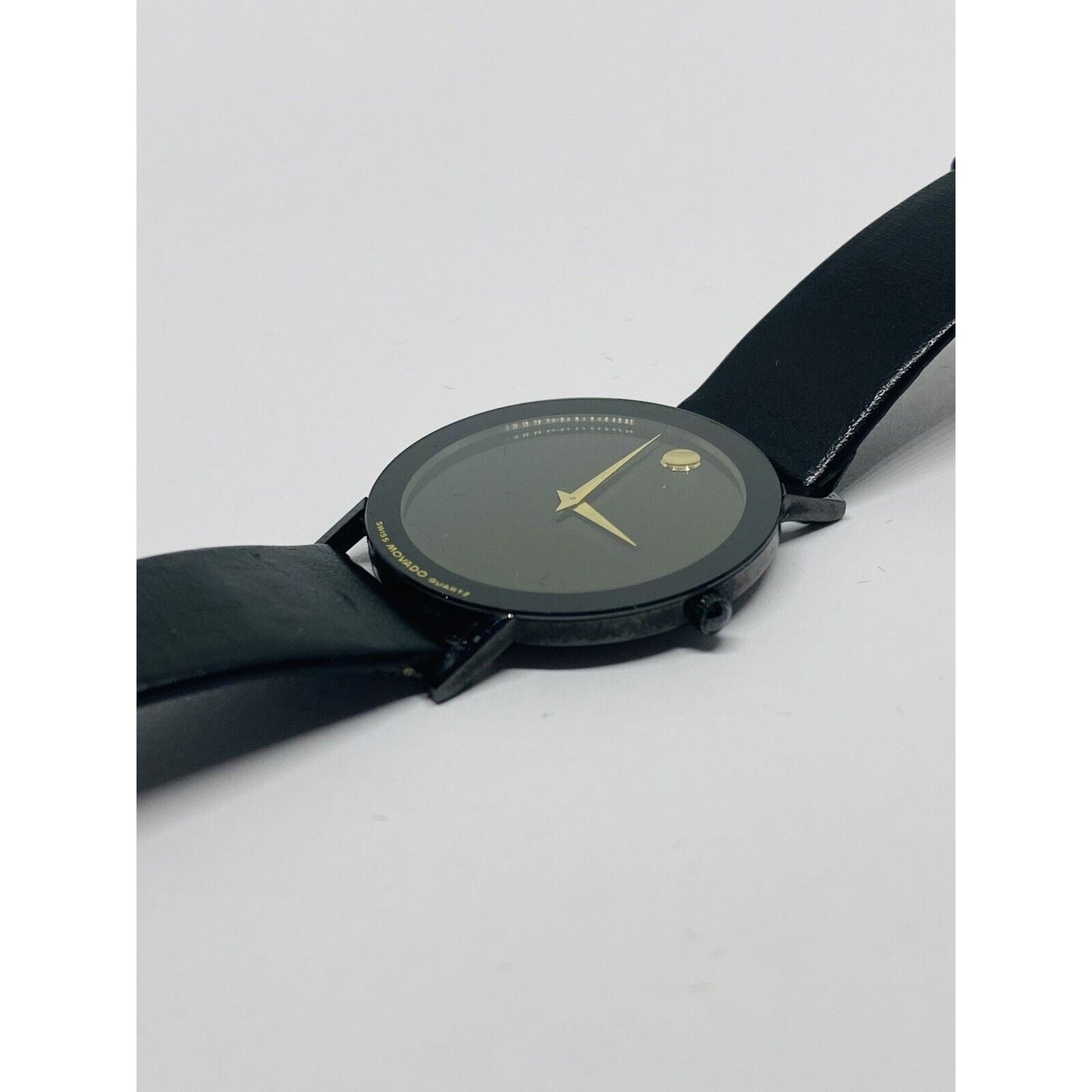 Movado Museum Ultra Slim Largest Face 33mm Unisex Keeps Time Box Papers READ!