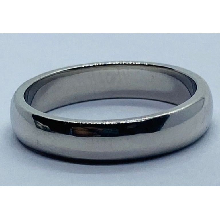Tiffany & Co Platinum Wedding Band 4mm wide Size 7.75