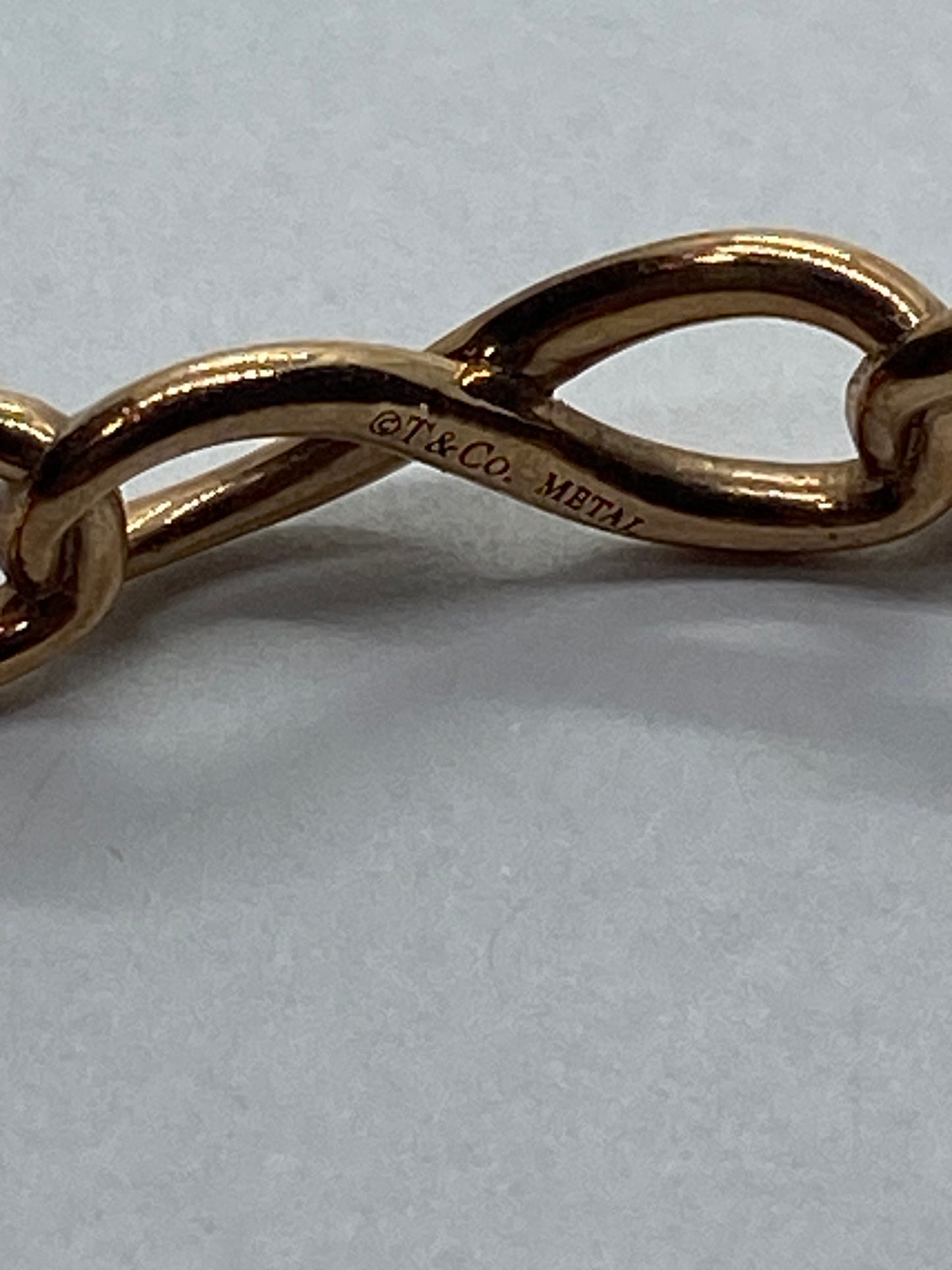 Rare Tiffany & Co Infinity Rubedo Bangle 8" Bracelet w Box/ Pouch 6.5mm Wide