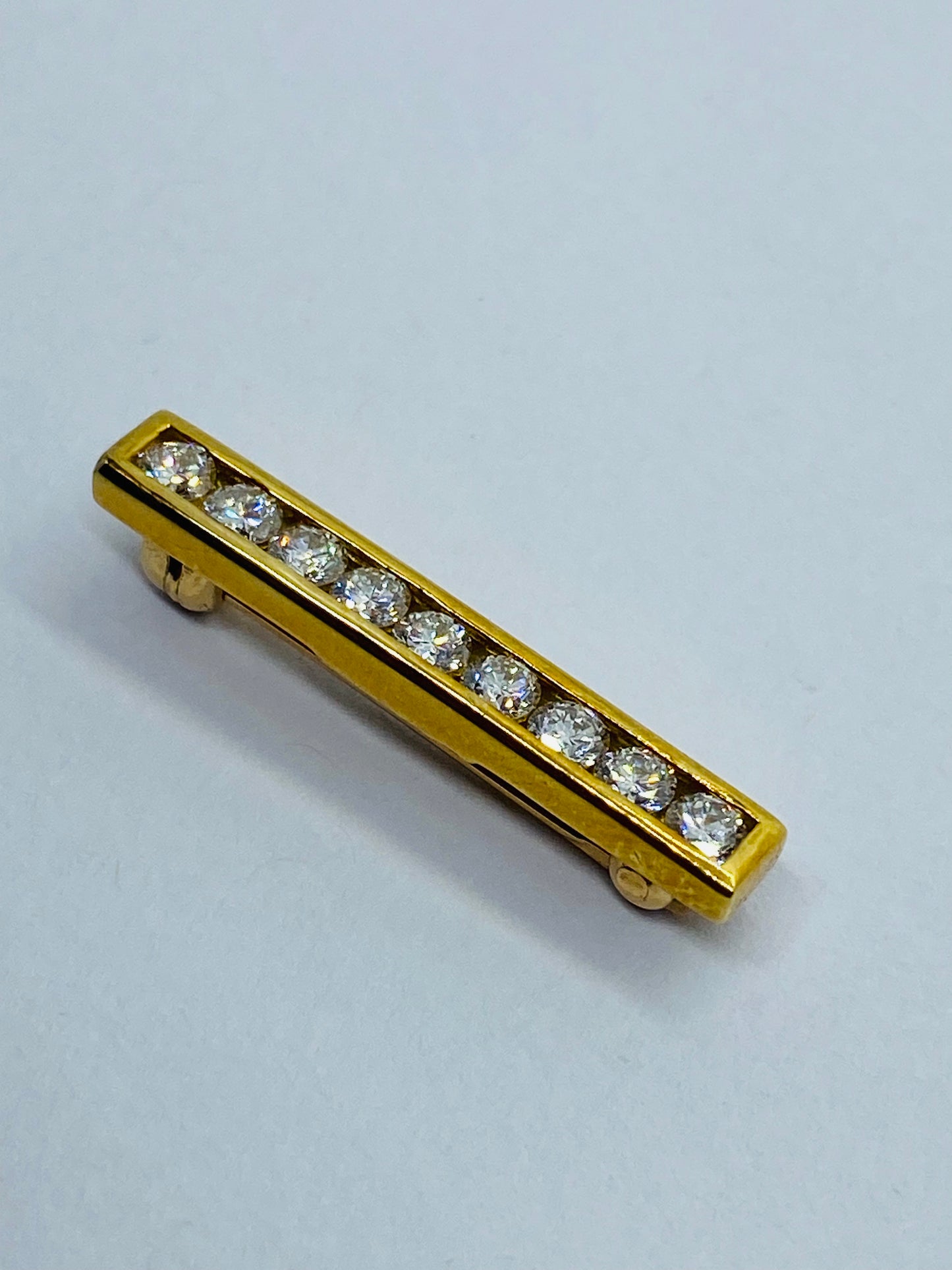 Tiffany & Co 18K Gold Diamond Bar Pin 25x3.3MM 7 Diamond Bar Mint Box!