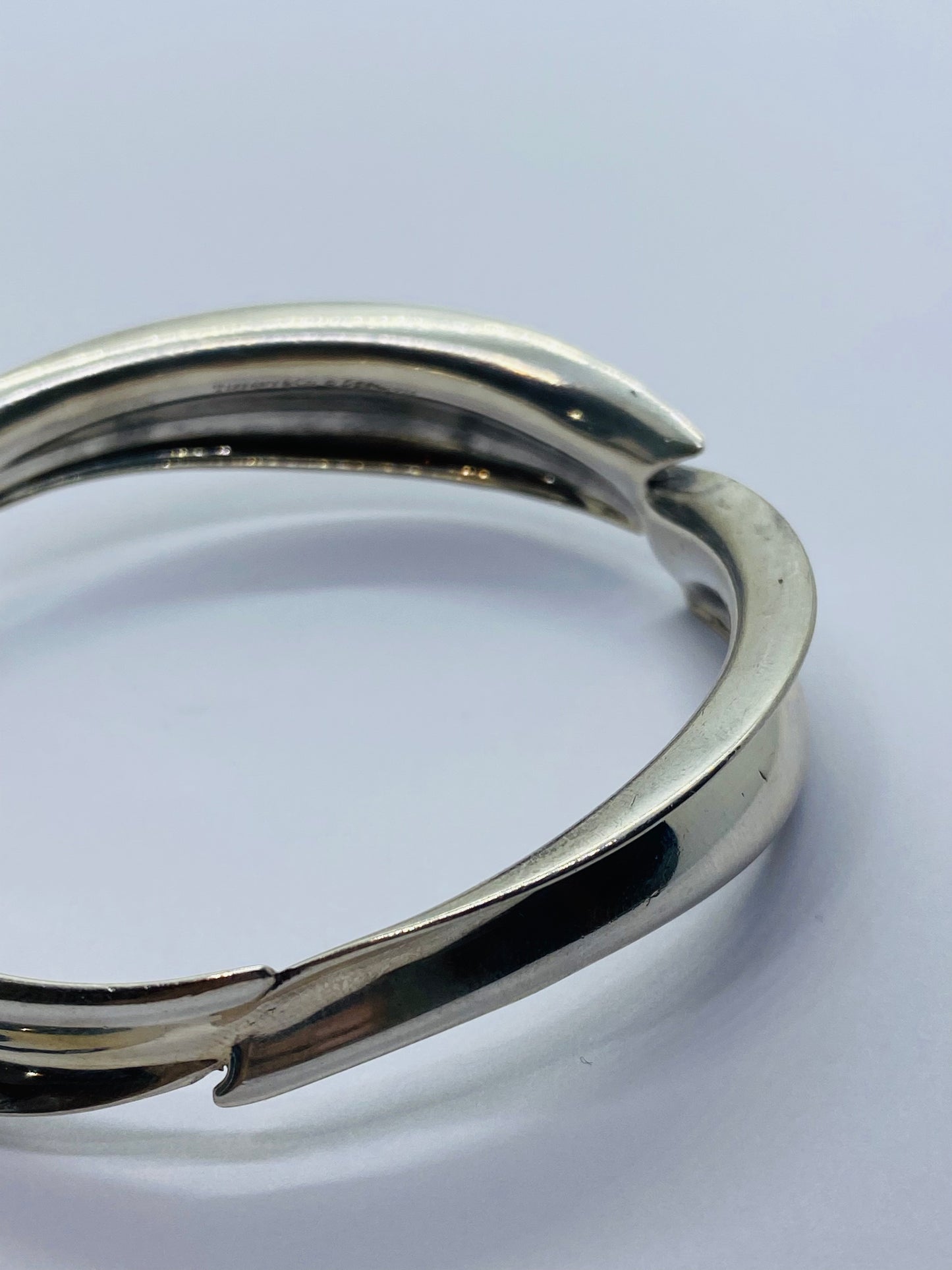 Rare Retired Tiffany & Co Frank Gehry Abstract Fish Bangle Bracelet .925 7.75”