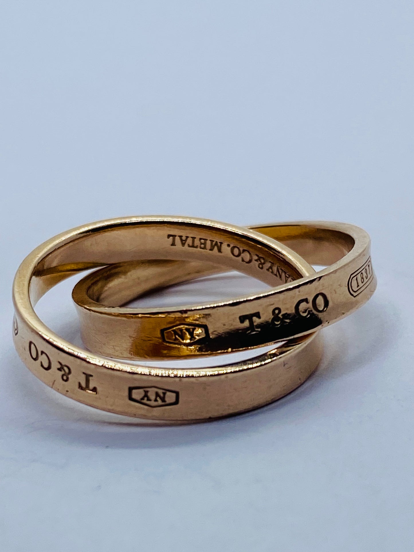 Tiffany & Co Rubedo Gold Metal 1837 Interlocking Circles Ring Size 7 in Pouch
