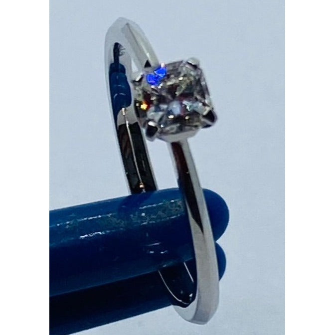 Tiffany & Co True Cut Engagement Ring .35CTW Platinum Ring Size 6 VVS2