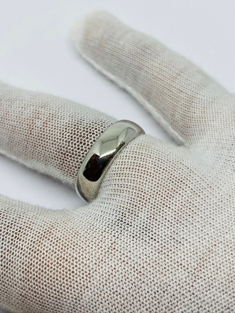 $2800 Tiffany & Co Comfort Platinum 950 6MM Size 7.75 man woman unisex ring box