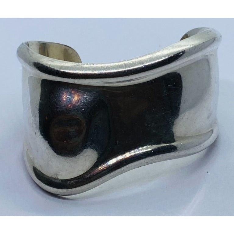 1978 Tiffany & Co 925 Sterling Silver Peretti Right Bone Cuff Motif Bracelet