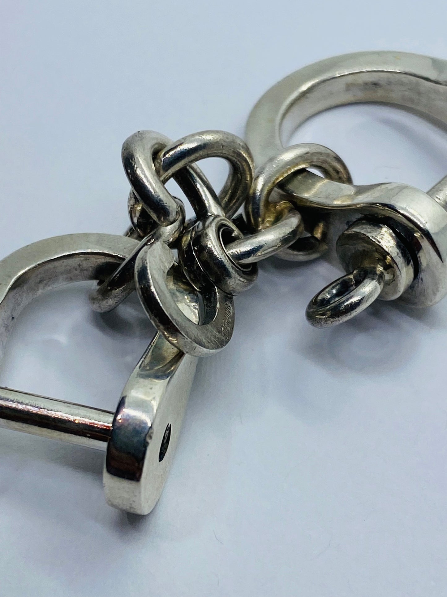 Tiffany & Co Silver Shackle Key Ring Keychain Rare 3.5” 36.8 Grams Pouch Box