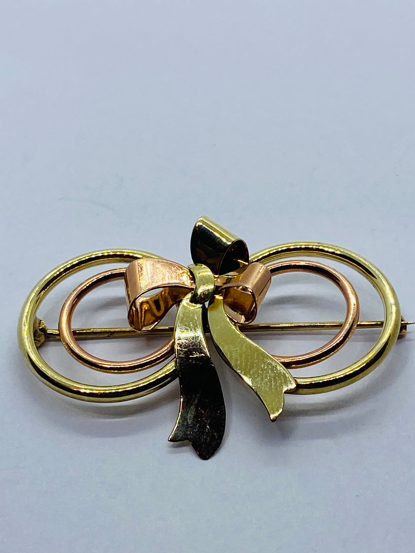 Vintage Tiffany & Co Rose Gold Ribbon Brooch Circles Pouch and Box