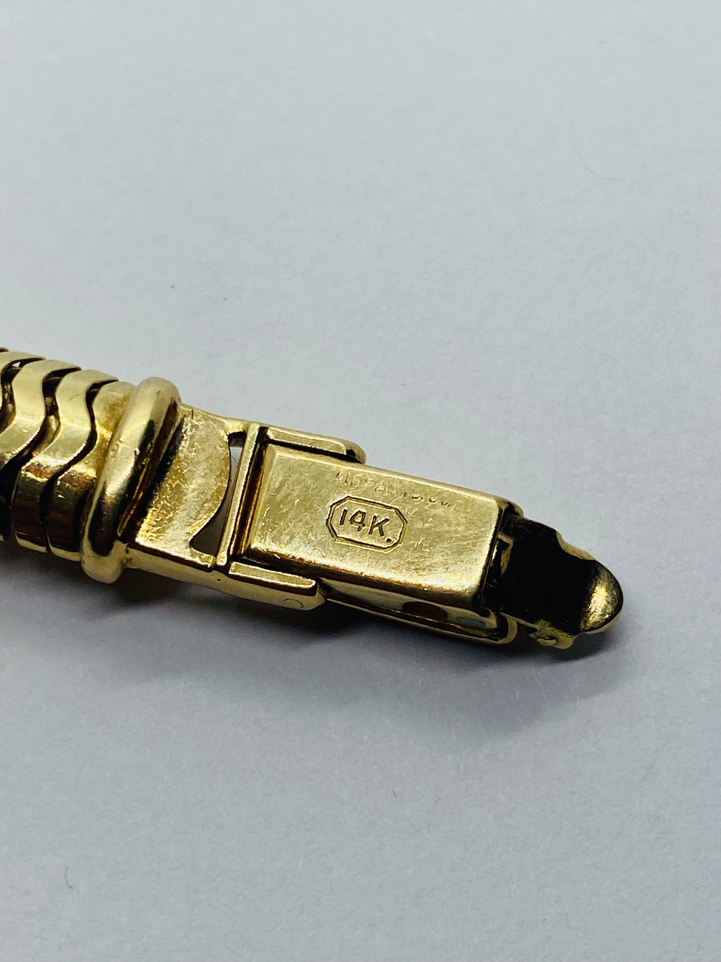 VINTAGE TIFFANY & CO 14k GOLD BRACELET SNAKE FLEX 9.5MM WIDE 6 5/8” Long