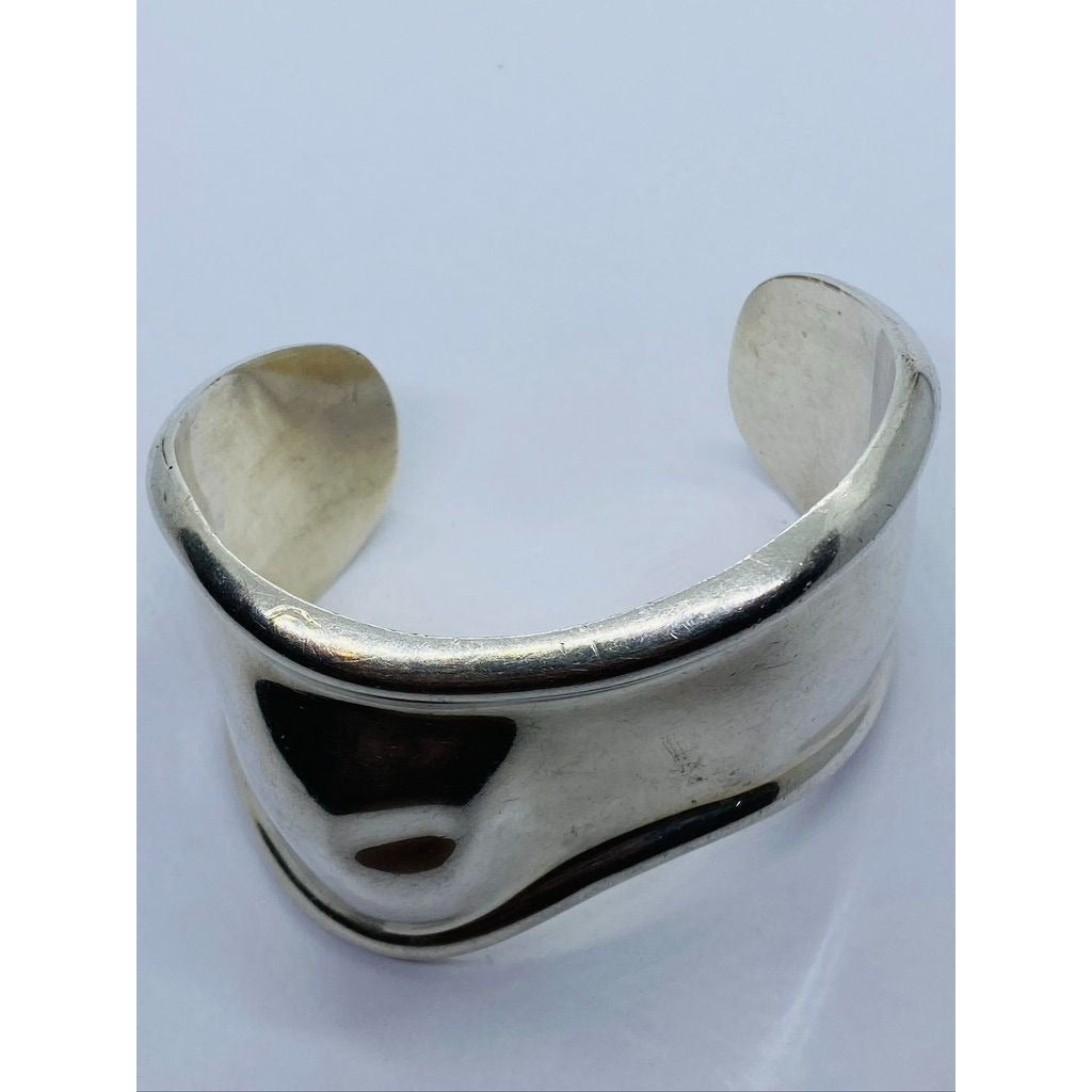 1978 Tiffany & Co 925 Sterling Silver Peretti Right Bone Cuff Motif Bracelet