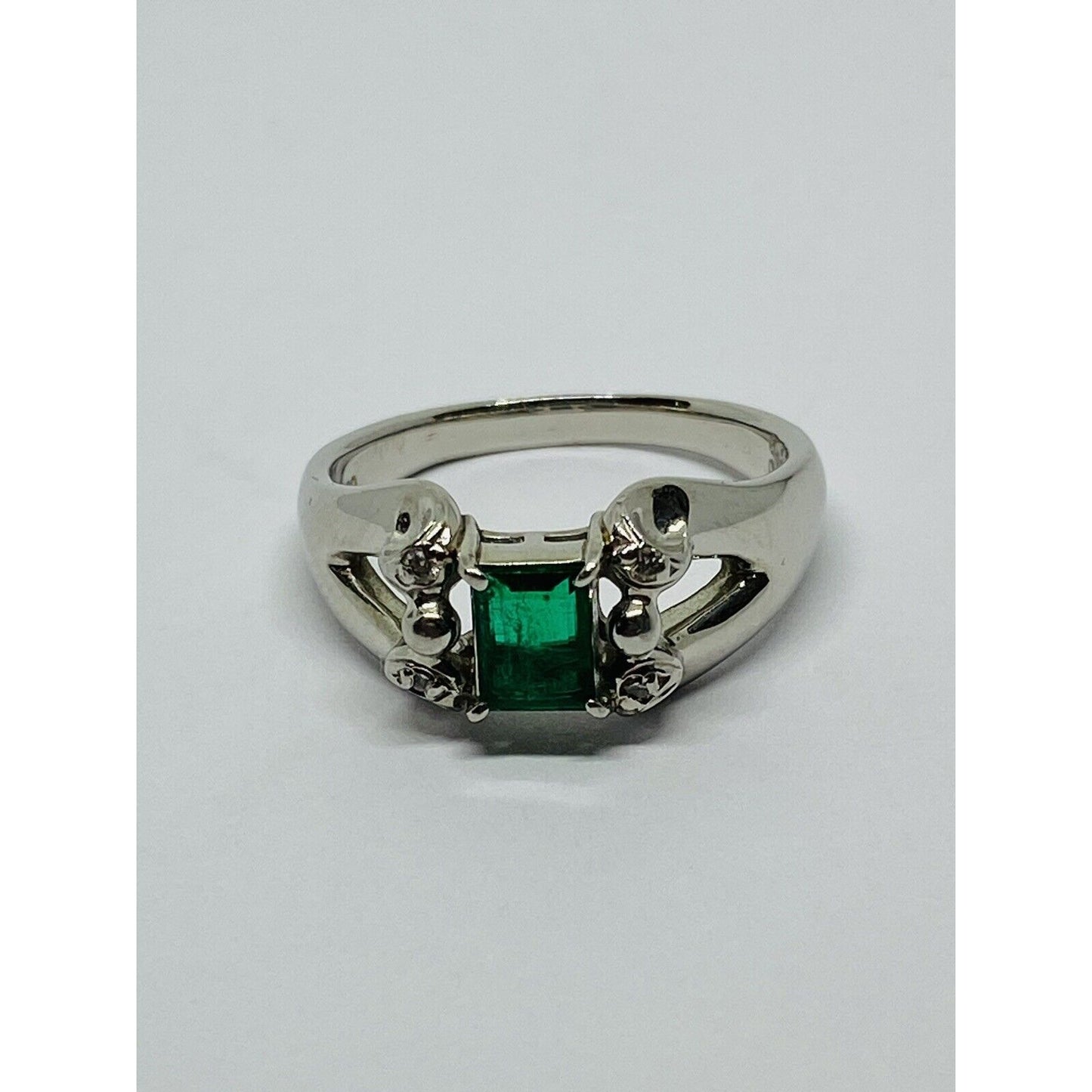 Platinum 900 Emerald And Diamond Ring .38 ct emerald Size 7.25 6.8 Grams