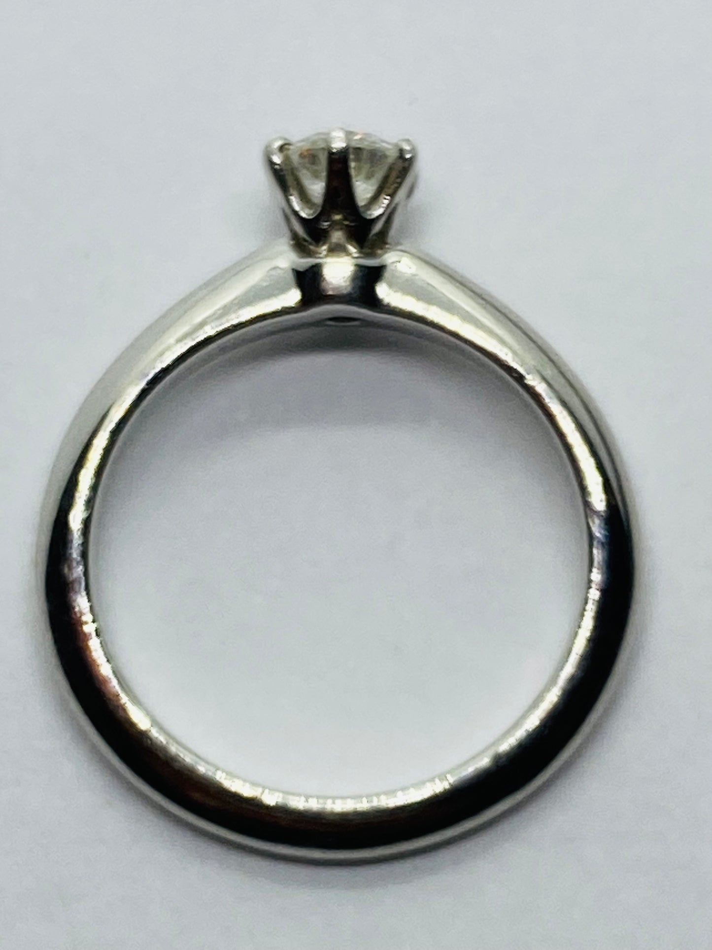 Tiffany & Co. .33 G-H VS2 Diamond Platinum Solitaire Engagement Ring BOX! Size 5