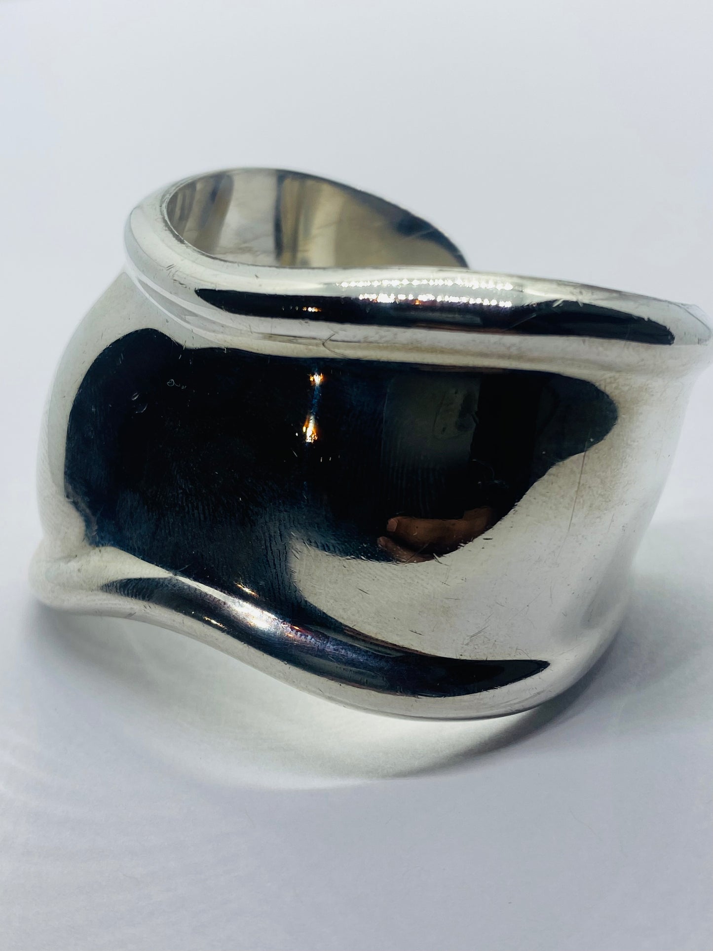 1978 Tiffany & Co 925 Sterling Silver Peretti Left Bone Cuff Motif Small 5.75” Bracelet