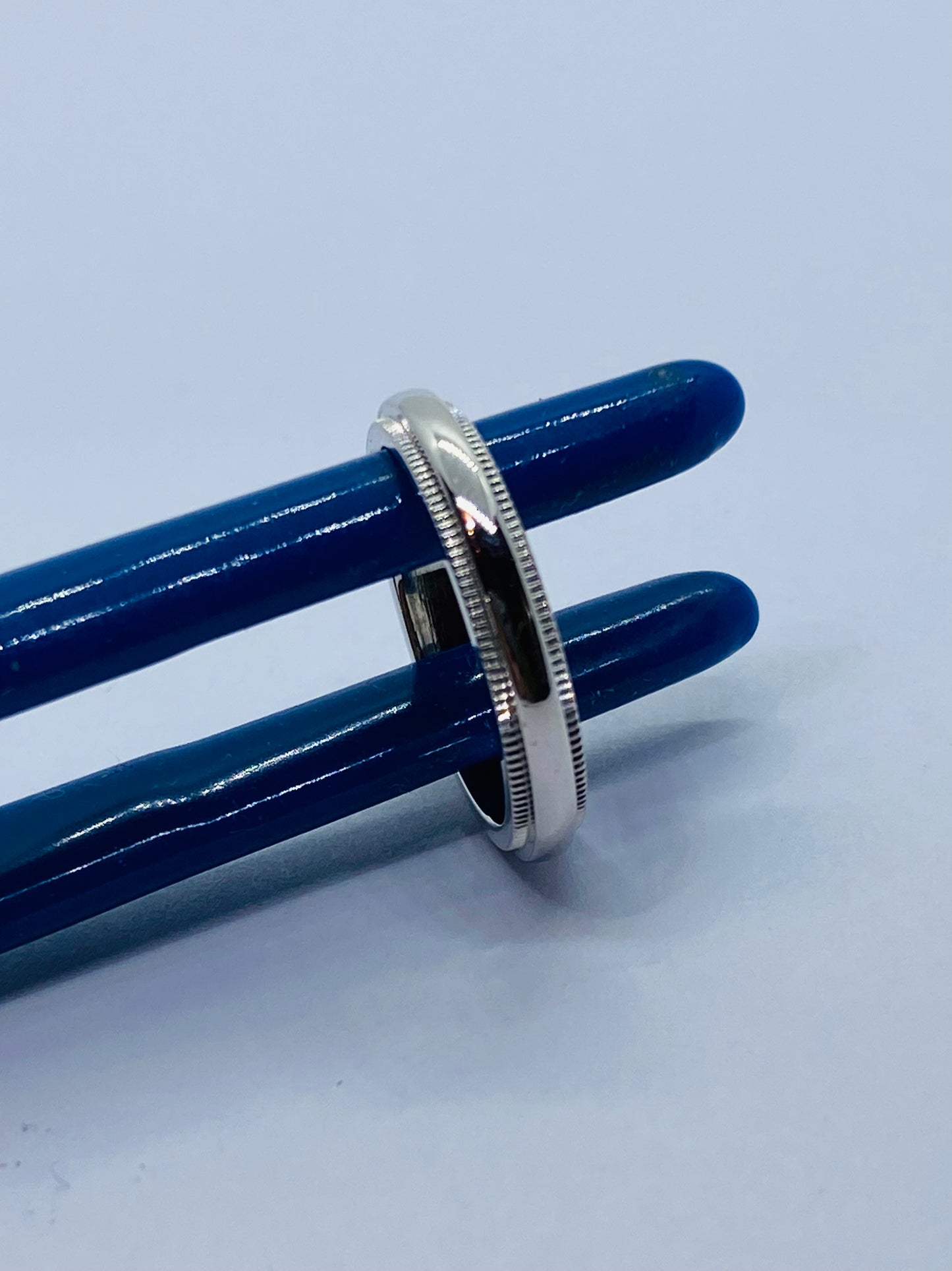 TIFFANY & CO PLATINUM 950 Double MILGRAIN WEDDING BAND 3MM SIZE 4.25