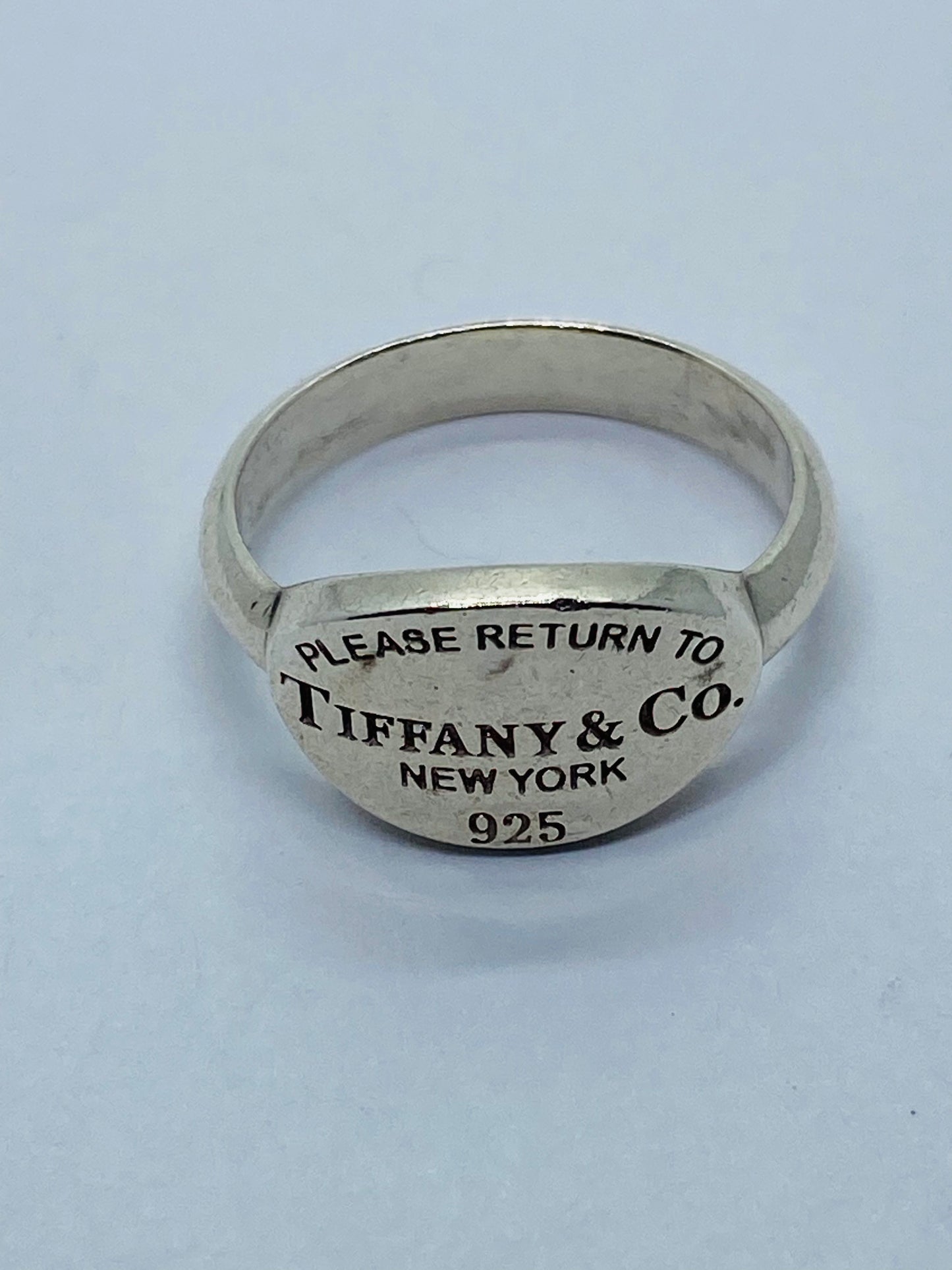 Please Return To Tiffany & Co Sterling Silver Oval Signet Band Ring & Pouch 6.5
