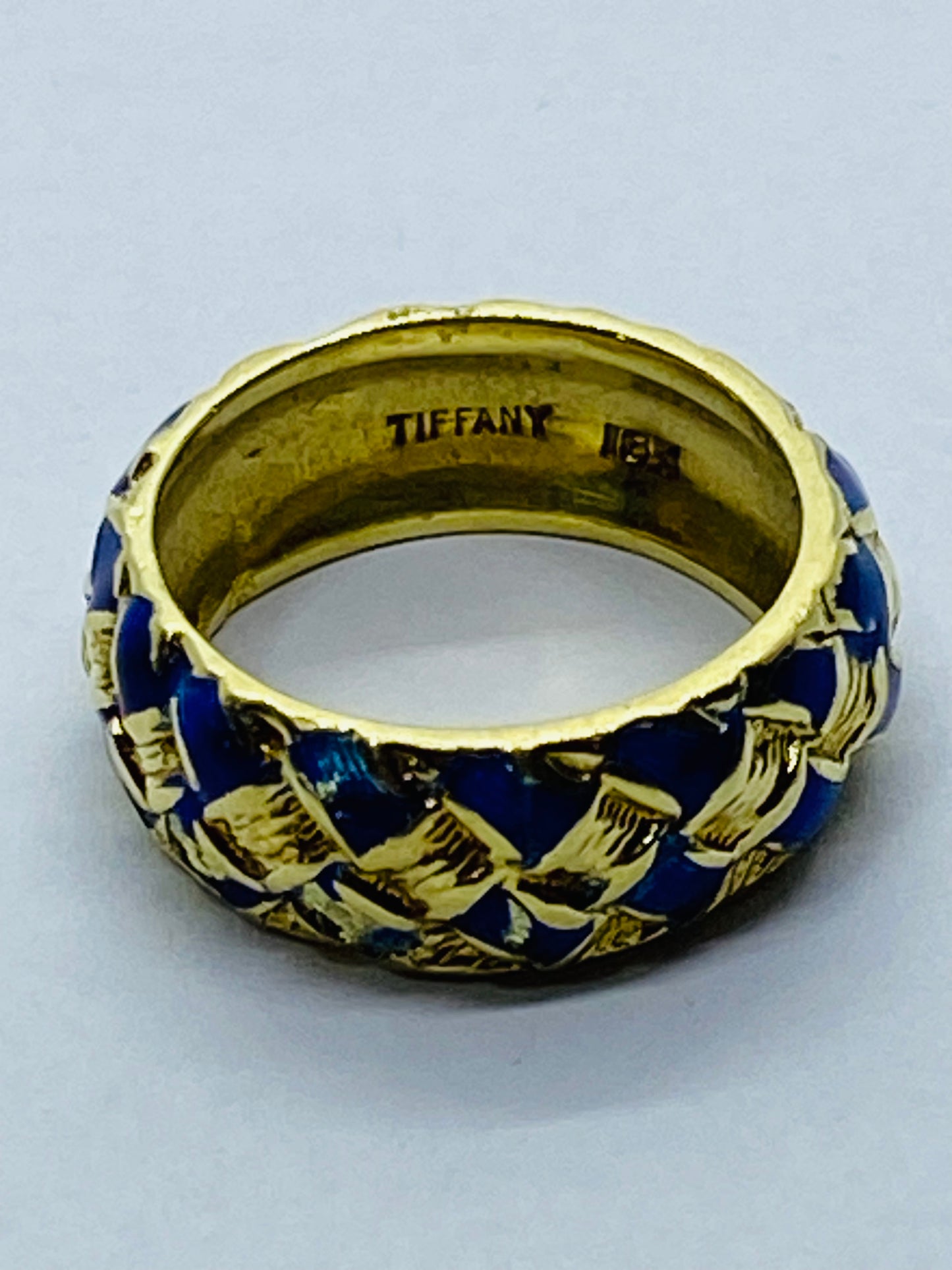 Vintage 18k Gold & Cobalt Enamel Basket Weave Ring Tiffany & Co Size 6.25 Pouch