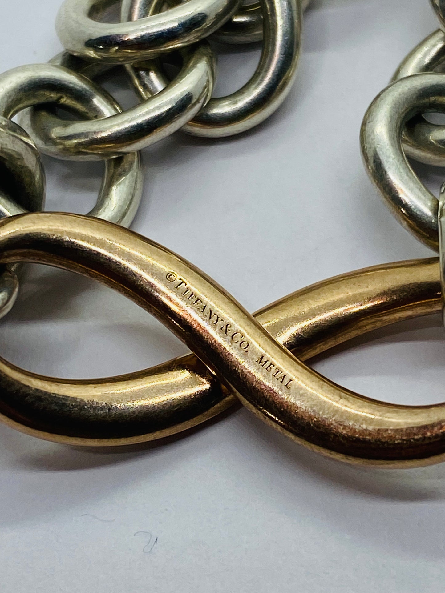 Rare Tiffany and Co sterling silver Rubedo infinity bracelet Chunky 7.75 Box/pouch