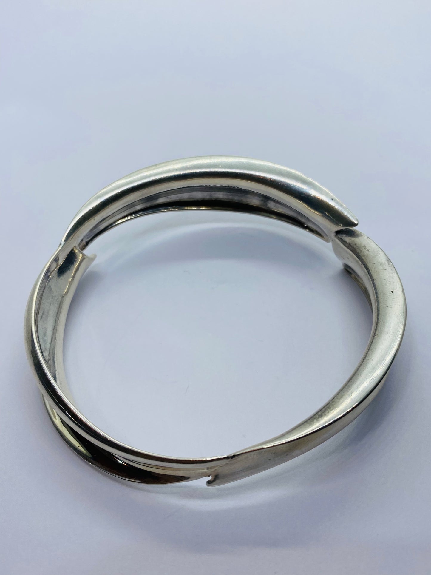 Rare Retired Tiffany & Co Frank Gehry Abstract Fish Bangle Bracelet .925 7.75”