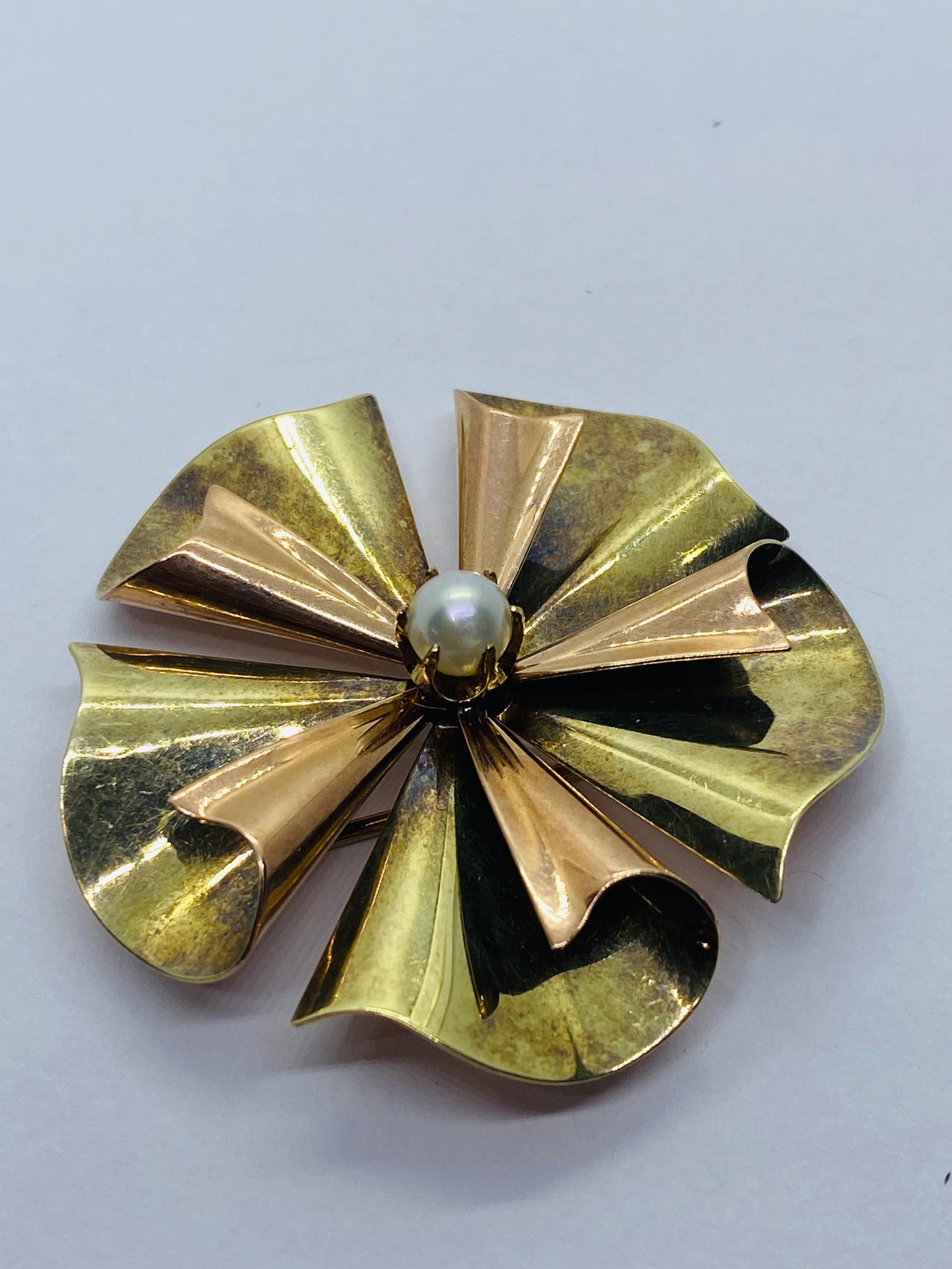 Vintage Tiffany & Co 14K Gold Pearl Brooch Pinwheel Flower Signed 5MM Pearl