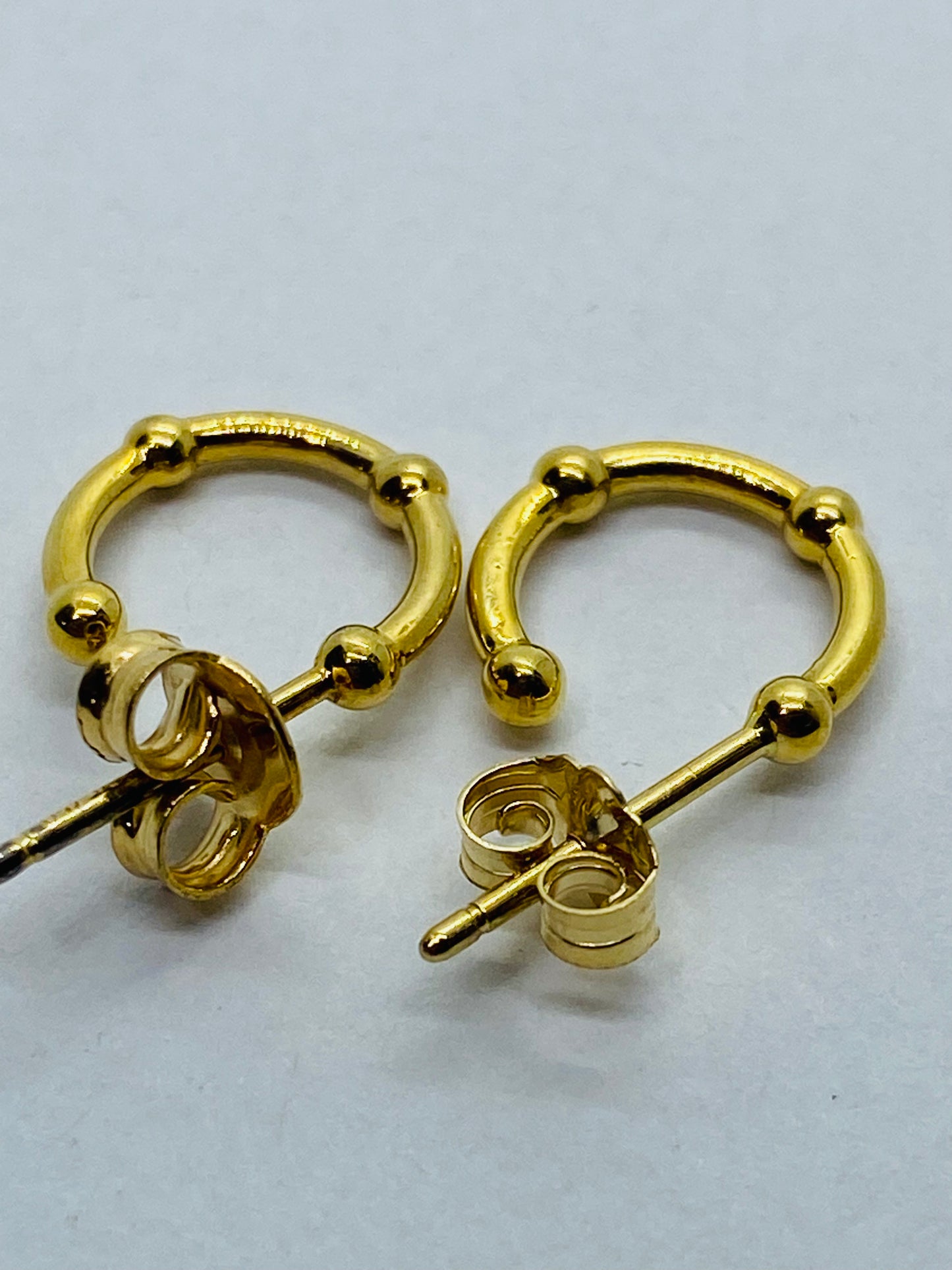Tiffany & Co 18K Gold Bead Ball Dot Hoops Earrings Pouch Box Ribbon Love Dotted