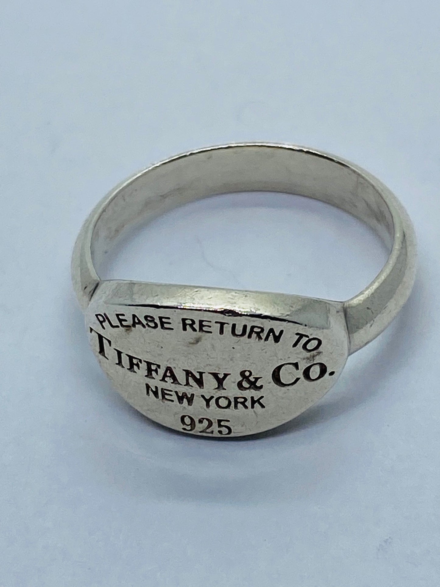Please Return To Tiffany & Co Sterling Silver Oval Signet Band Ring & Pouch 6.5