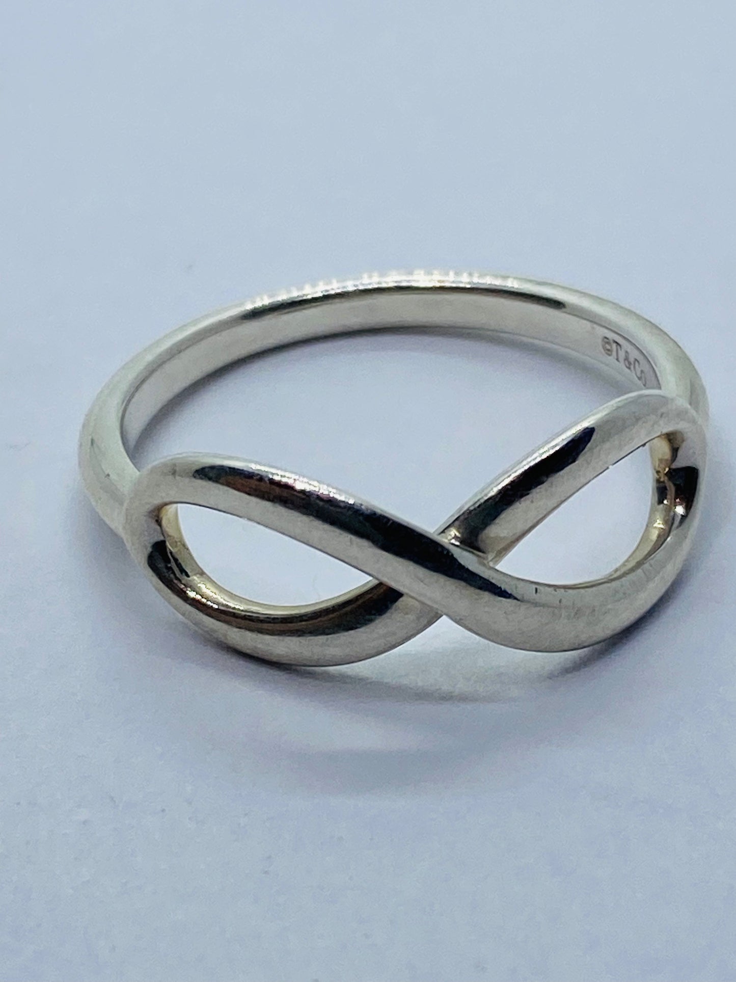 Tiffany & Co Sterling Silver 925 Infinity Band Ring Size 6