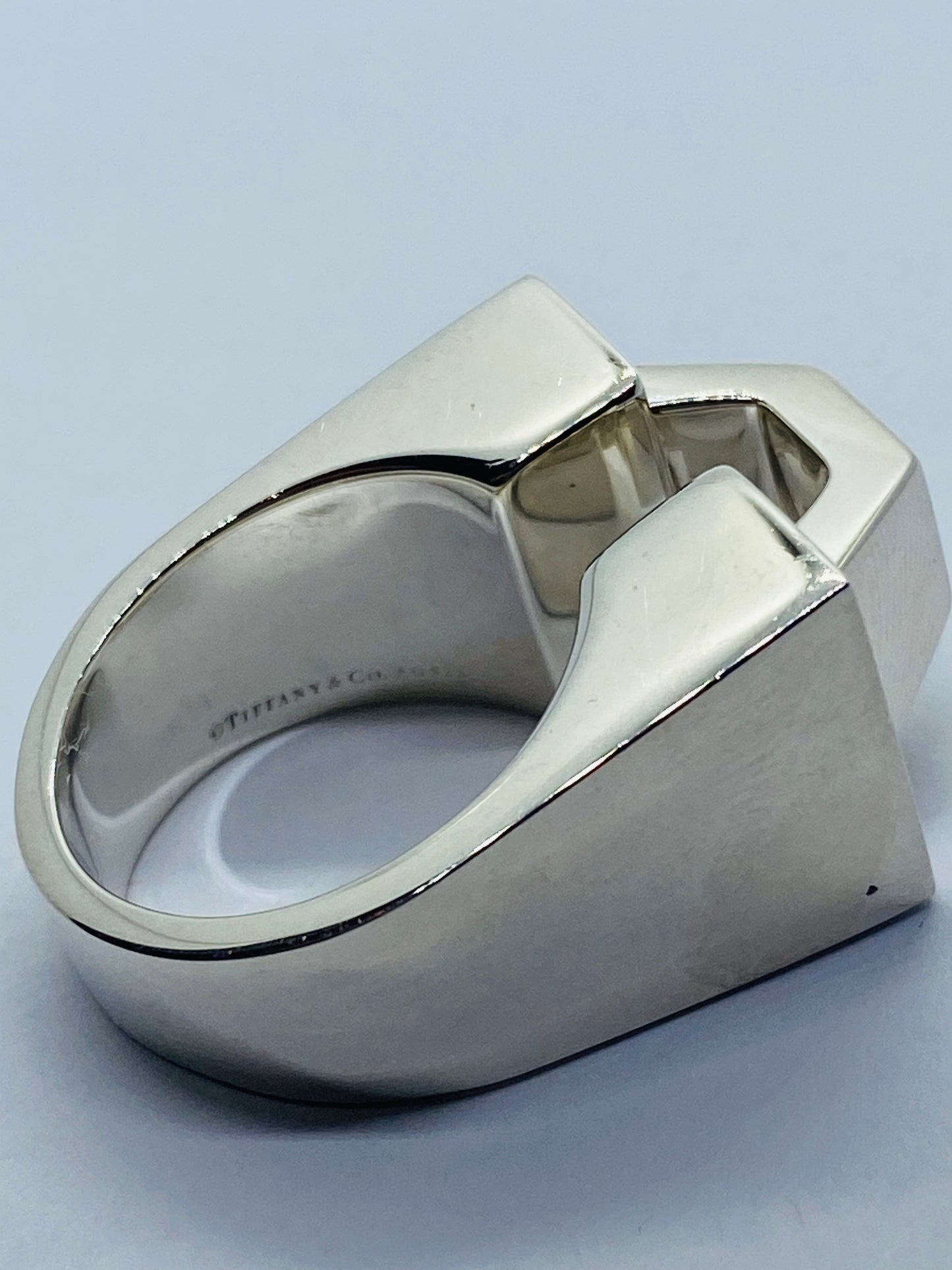 Tiffany & Co. by Don Berg geometric Architectural Geometric 7.75 Ring. Mint