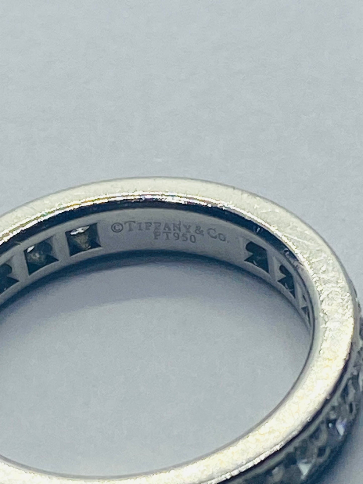$7350 TIFFANY & CO. PLATINUM ROUND DIAMOND ETERNITY FROM LEGACY 1.21CT 3.2MM 5.5