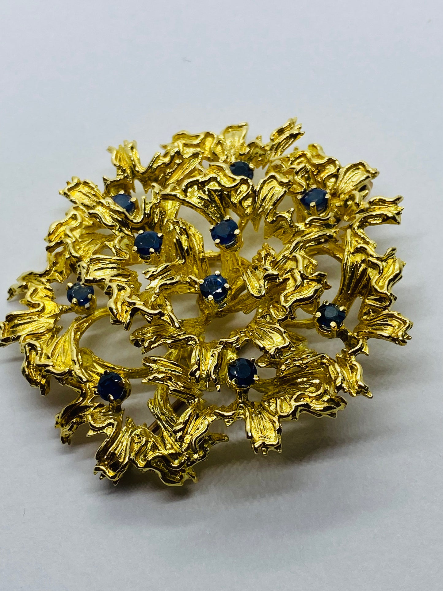 Huge Tiffany & Co. 18K Yellow Gold & Sapphires Flower Brooch Pin 52.5MM 1.4 TCW