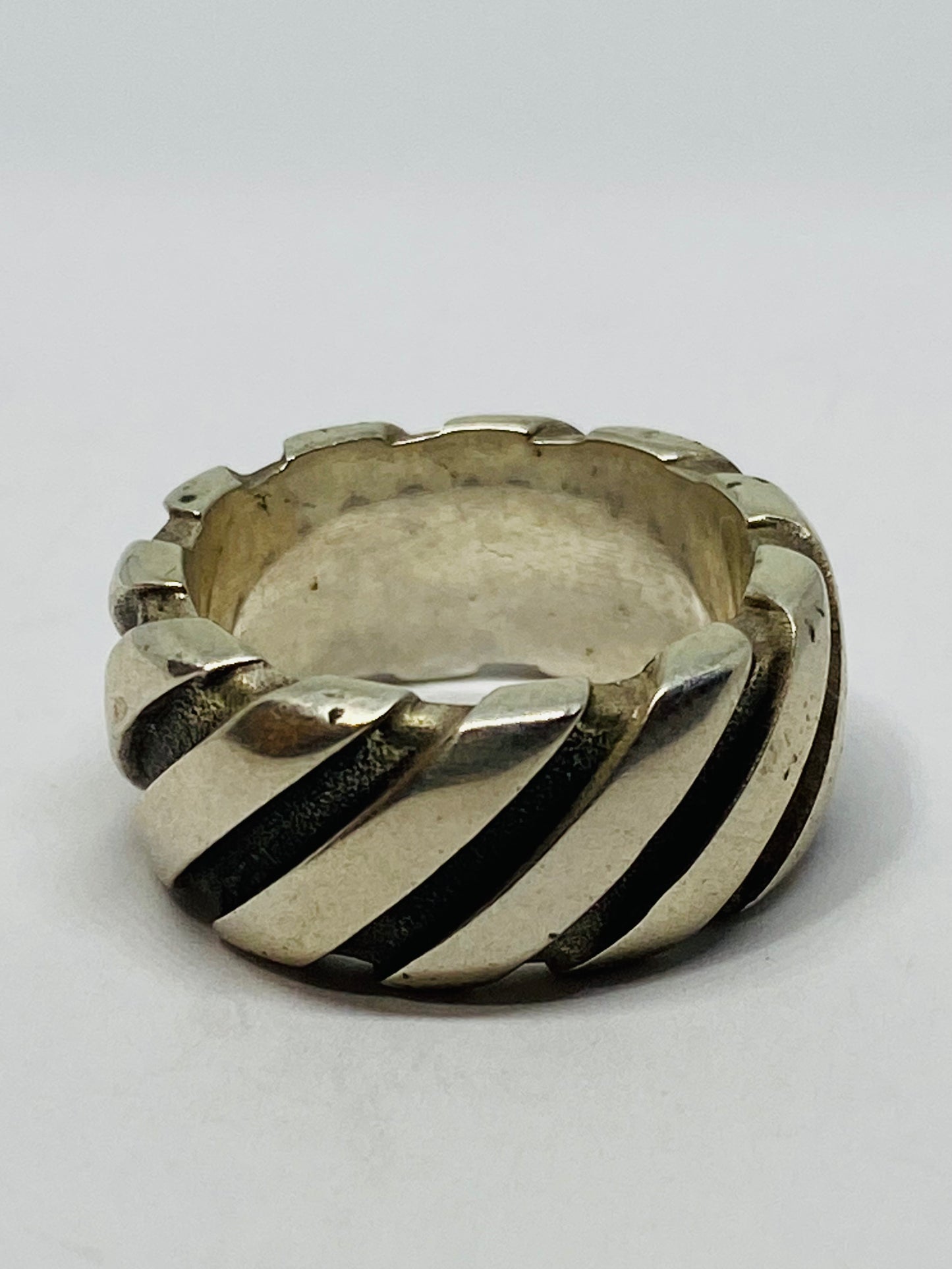 TIFFANY & CO STERLING SILVER 1995 ATLAS TWIST GROOVE STRIPE WIDE BAND Size 4