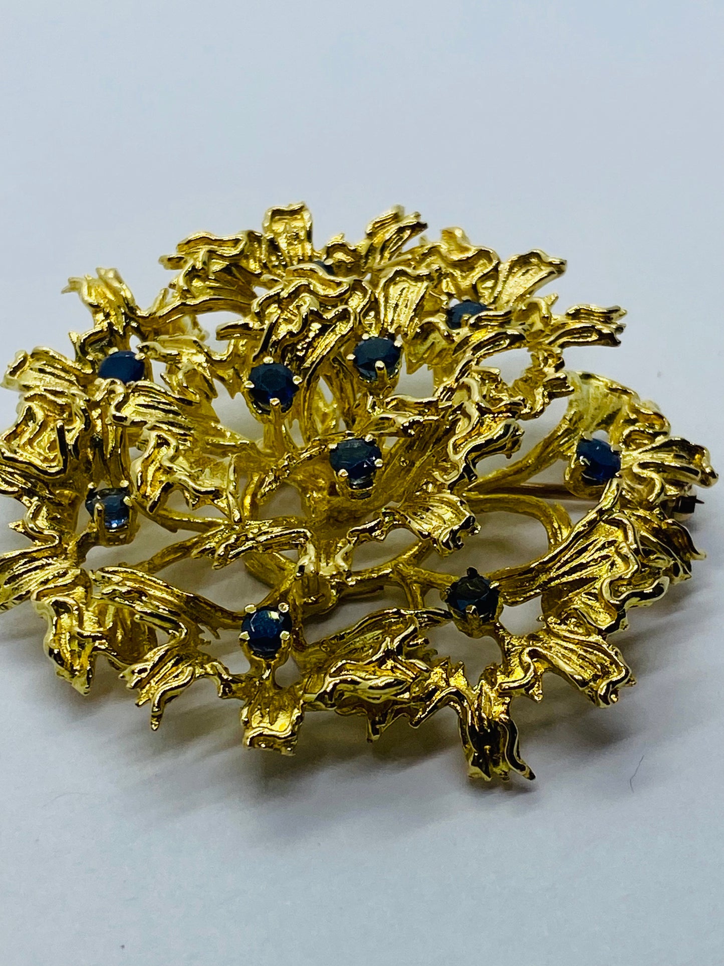 Huge Tiffany & Co. 18K Yellow Gold & Sapphires Flower Brooch Pin 52.5MM 1.4 TCW