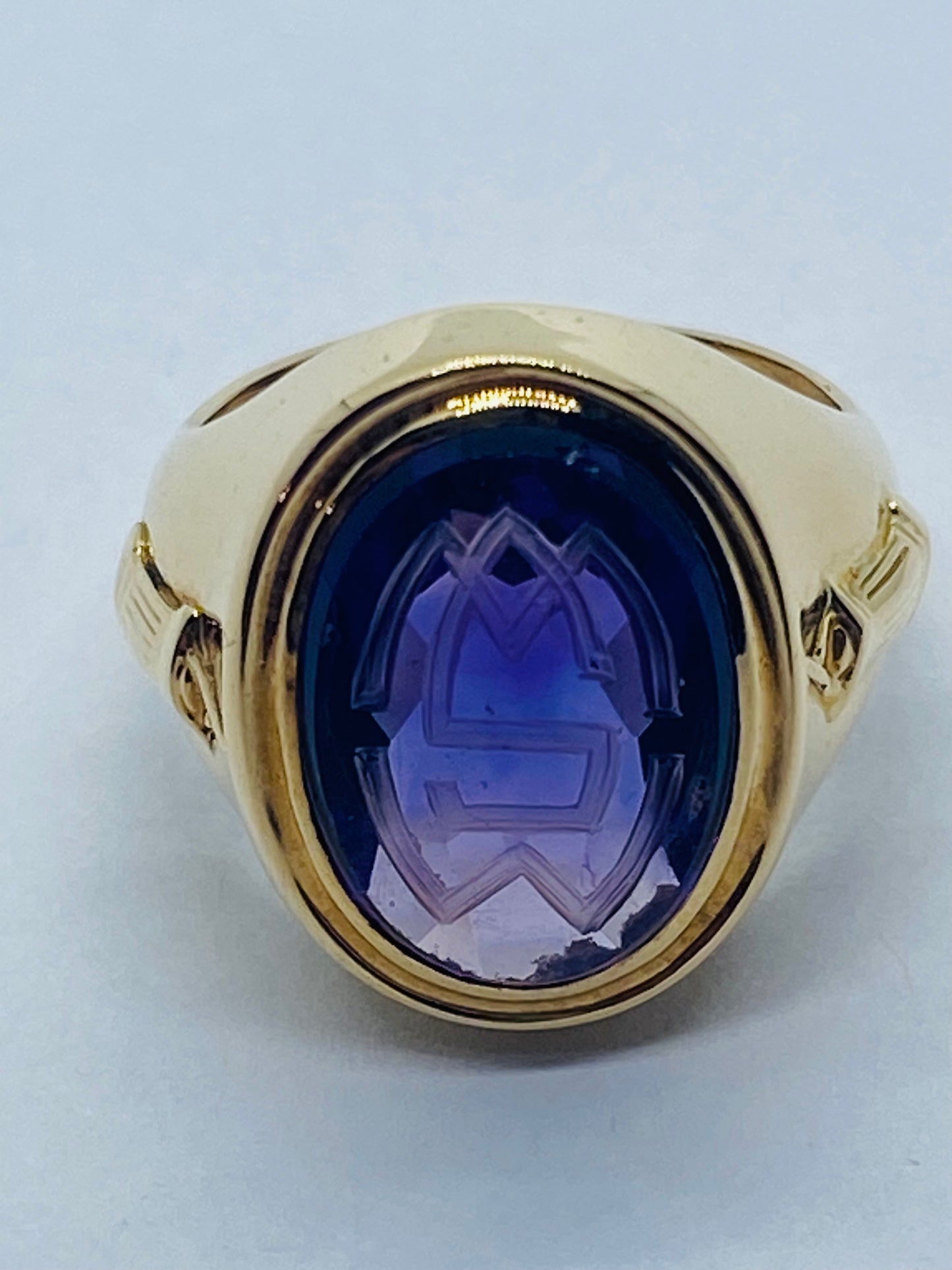 Ethel Walker School Class Ring Tiffany & Co 14K Gold Amethyst Simsbury CT