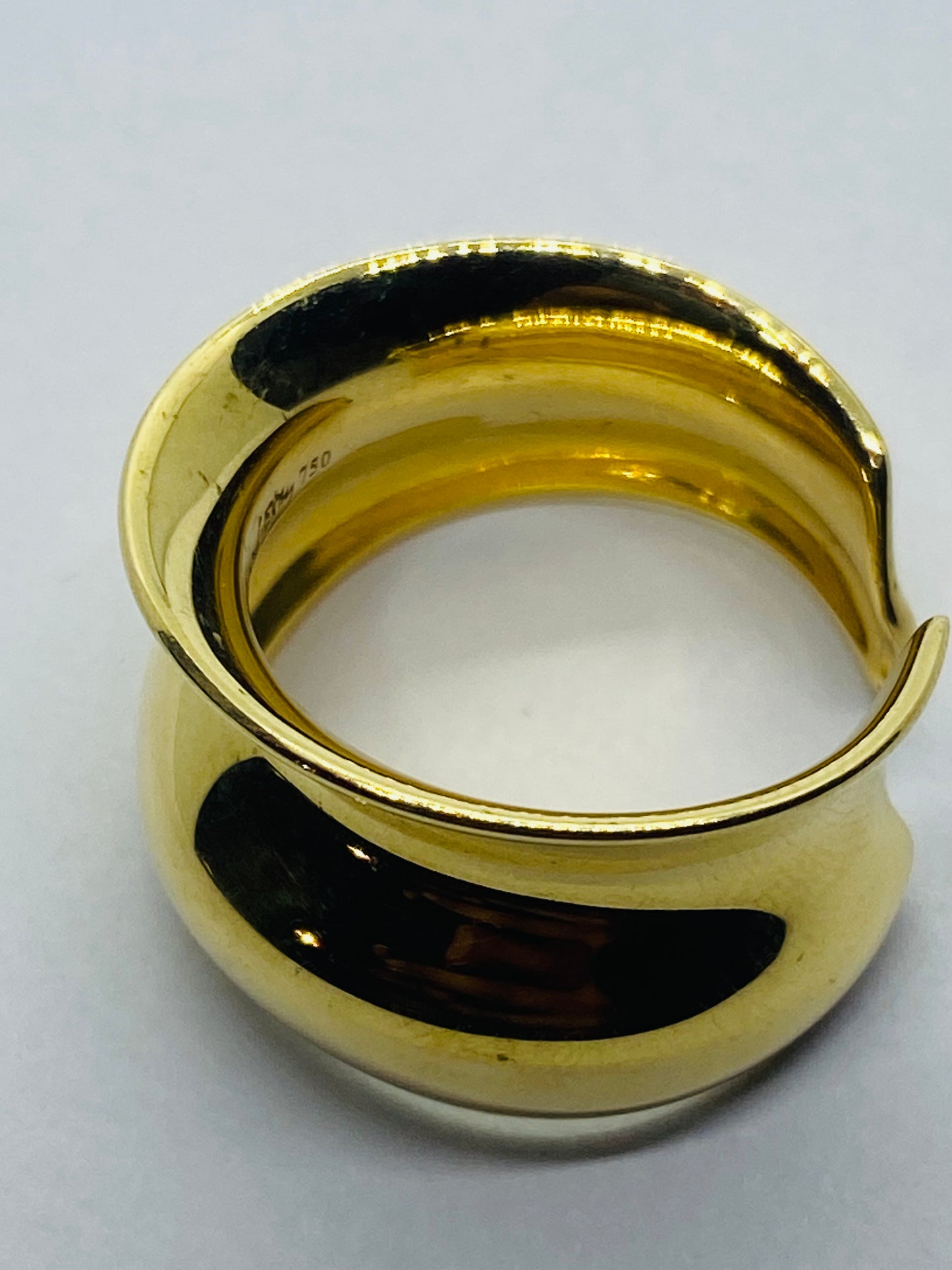 Tiffany & Co. Frank Gehry 18k Yellow Gold 750 Contour Size 6 Cuff Retired Pouch