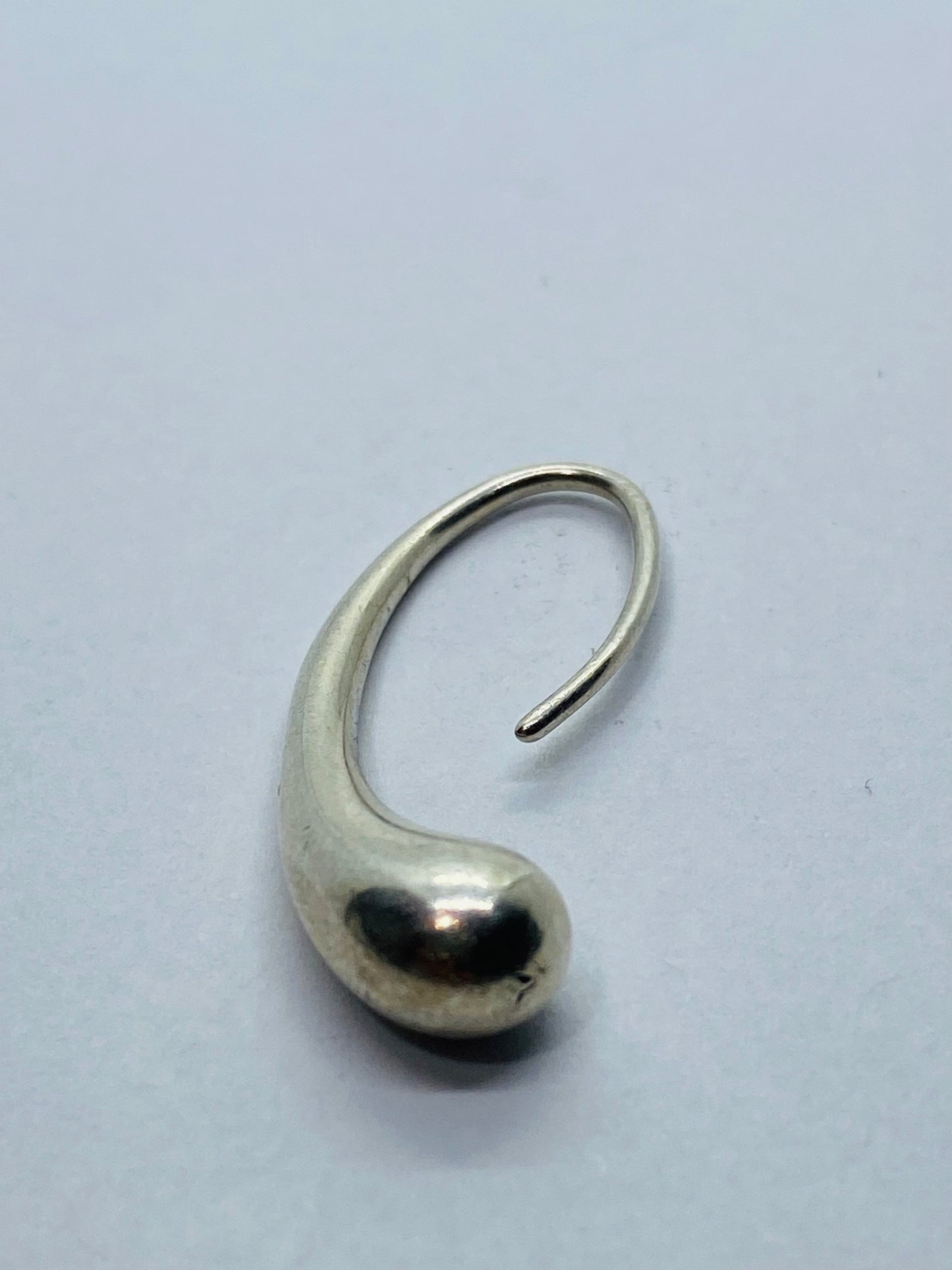 Tiffany & Co. Elsa Peretti Teardrop Hook Dangle Earrings Made in Spain SINGLE