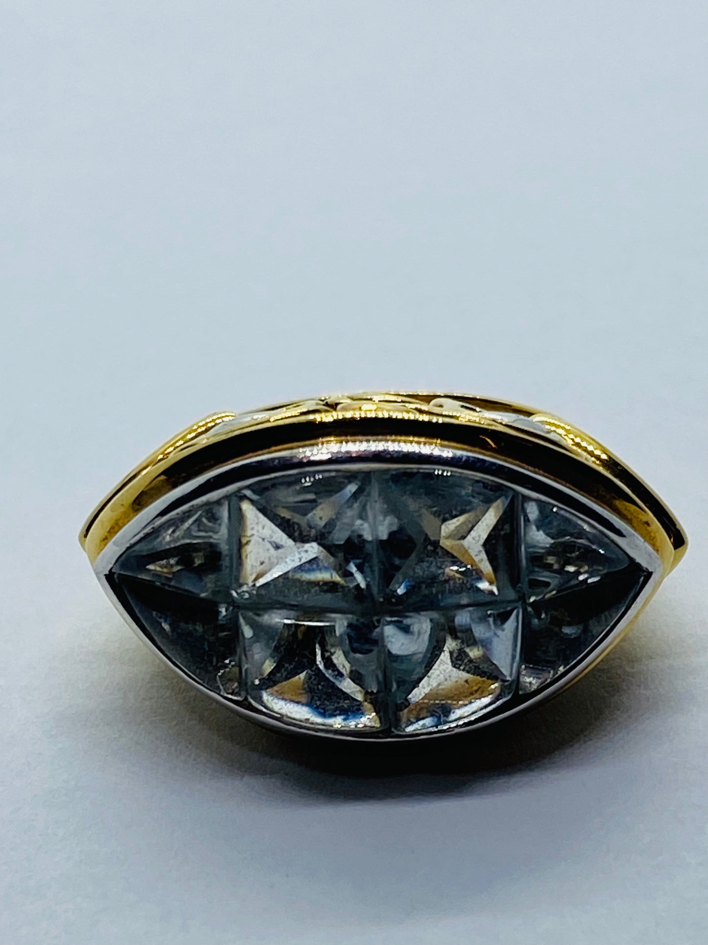 John Hardy Solid Yellow And White Gold 18K 750 Batu Glacier White Topaz Ring