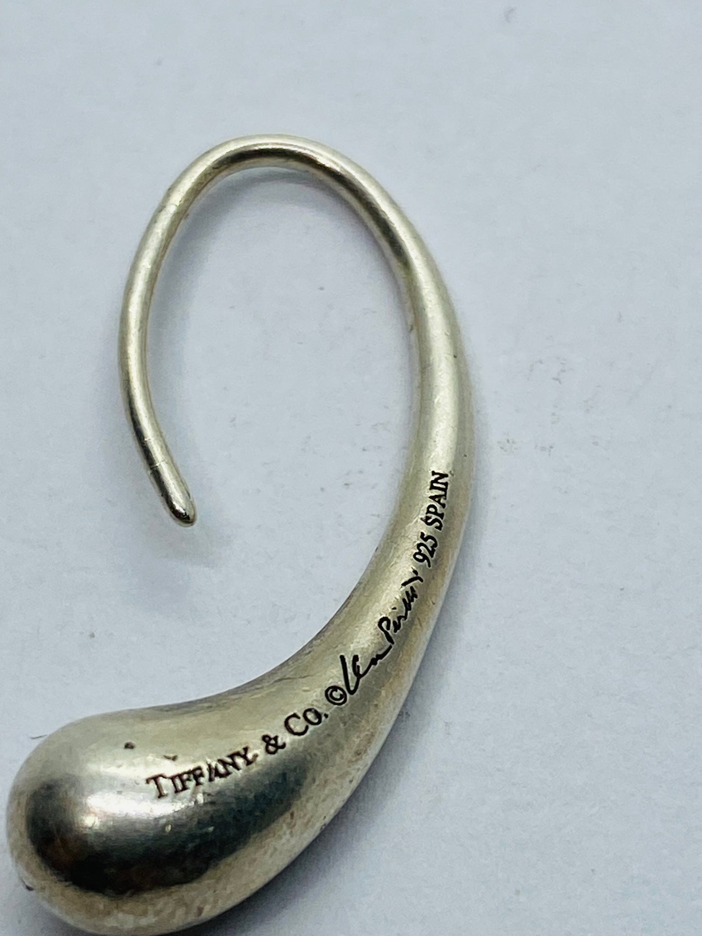 Tiffany & Co. Elsa Peretti Teardrop Hook Dangle Earrings Made in Spain SINGLE