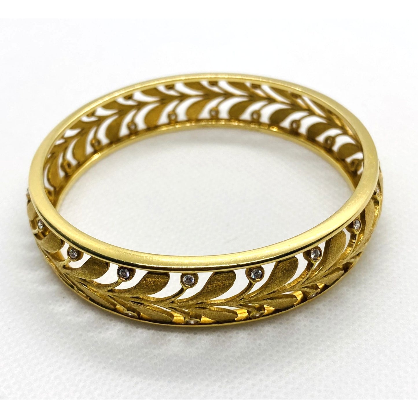 Tiffany & Co Paloma Picasso Villa Palm Diamond Bangle Bracelet 18K 750