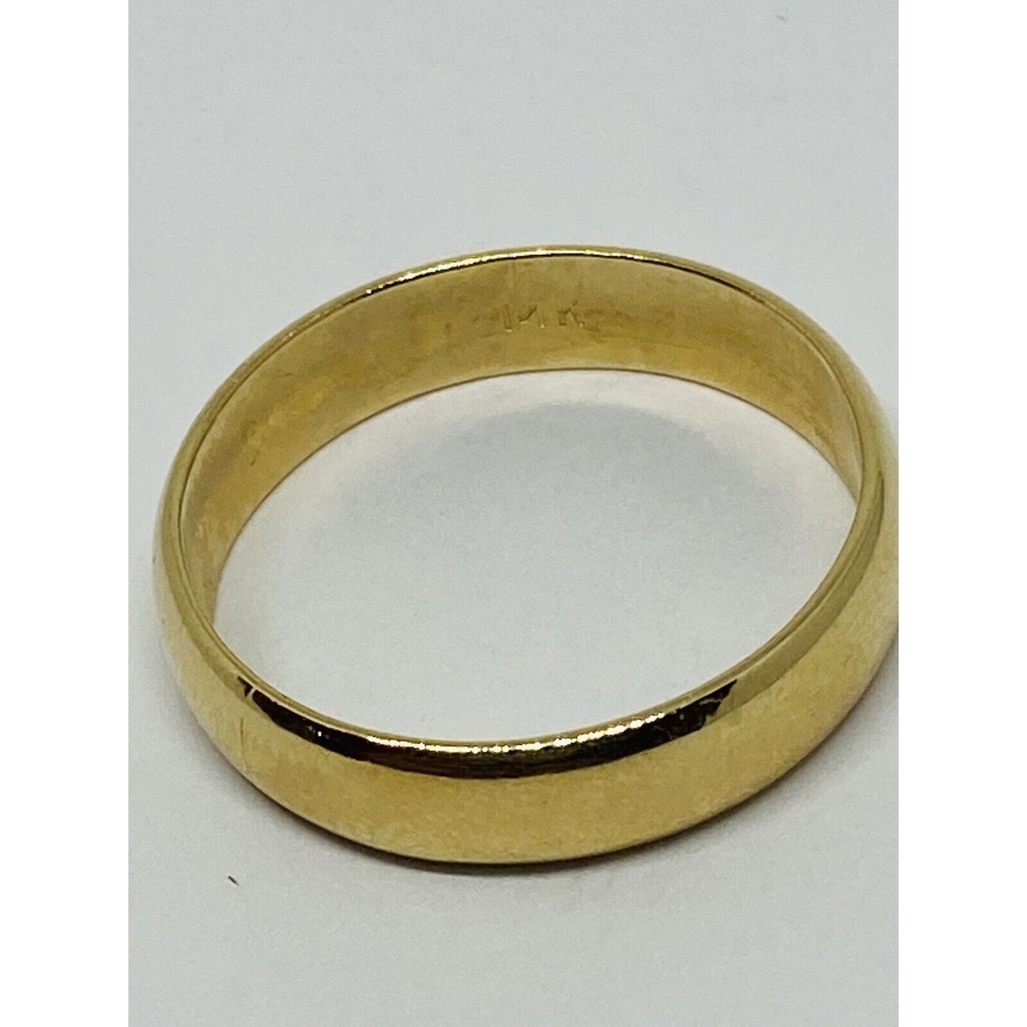 14k yellow gold wedding band Grams ring size 9, 4.5MM WIDE. Confort Fit