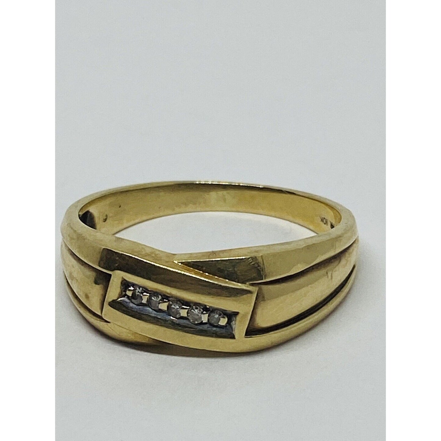 Mens 10k Solid Yellow Gold .10 CTW Natural Diamond Wedding Band Ring Size 10.5