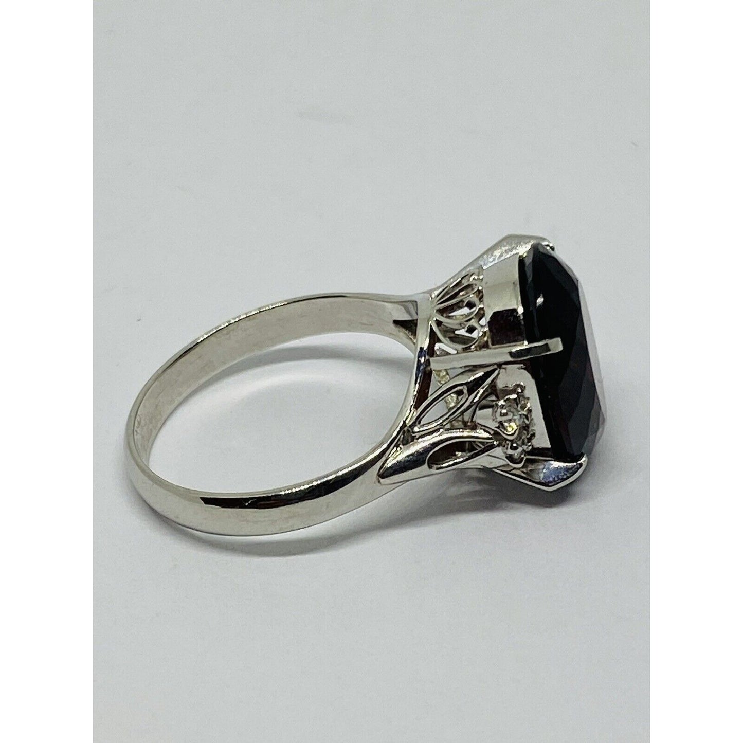 Large Platinum Solitaire Rich Red Garnet Diamond Ring 6.97 CT Garnet size 5.75
