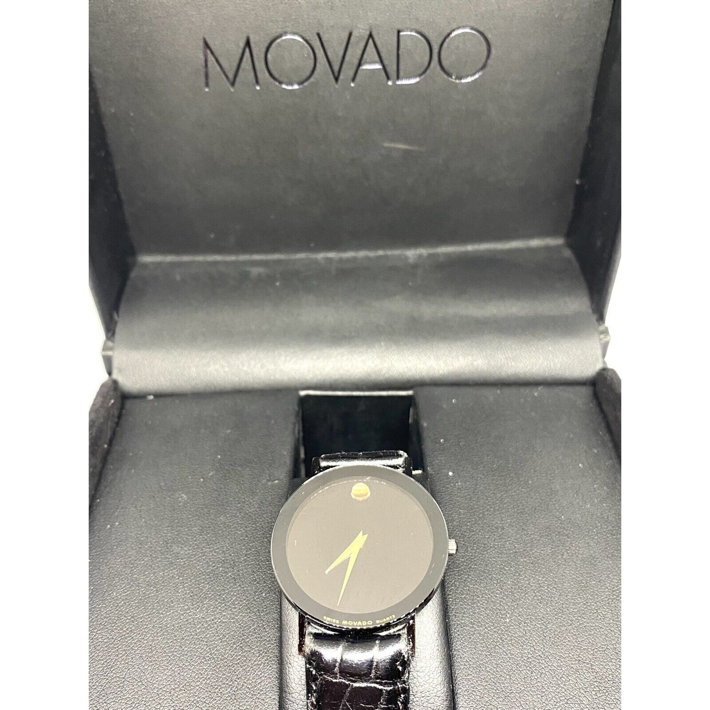 Movado Museum Ultra slim Thin Black Dial Quartz Watch 84.C6.882.2.A BOX!